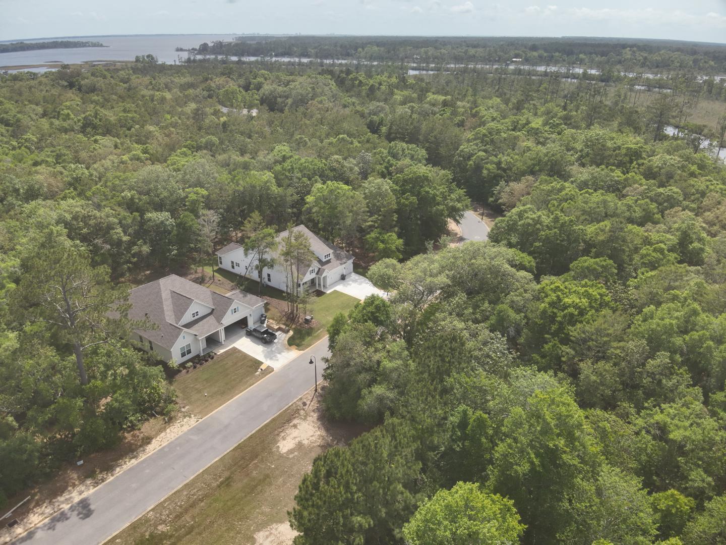 MAGNOLIA BAY - Residential