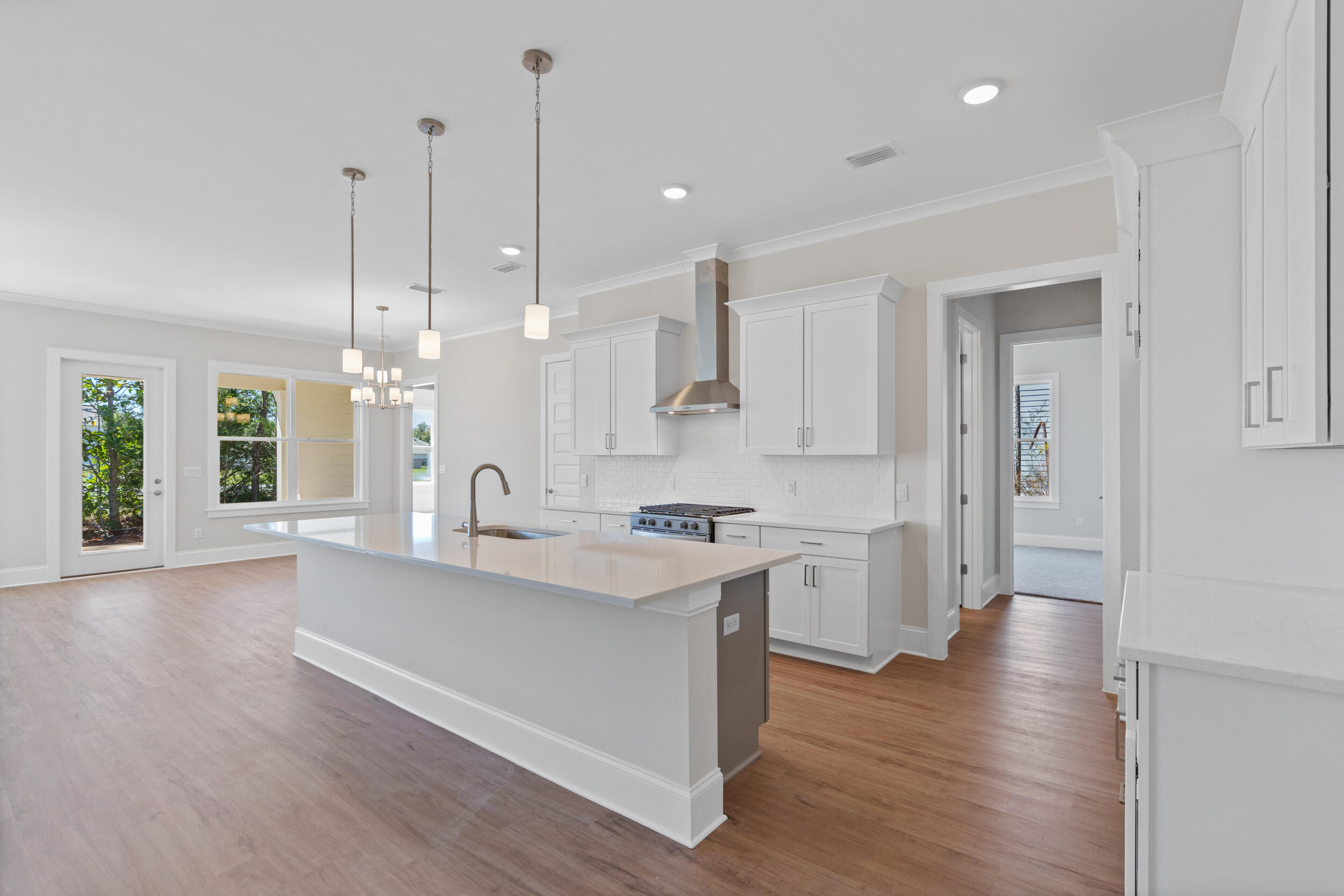 MAGNOLIA BAY - Residential