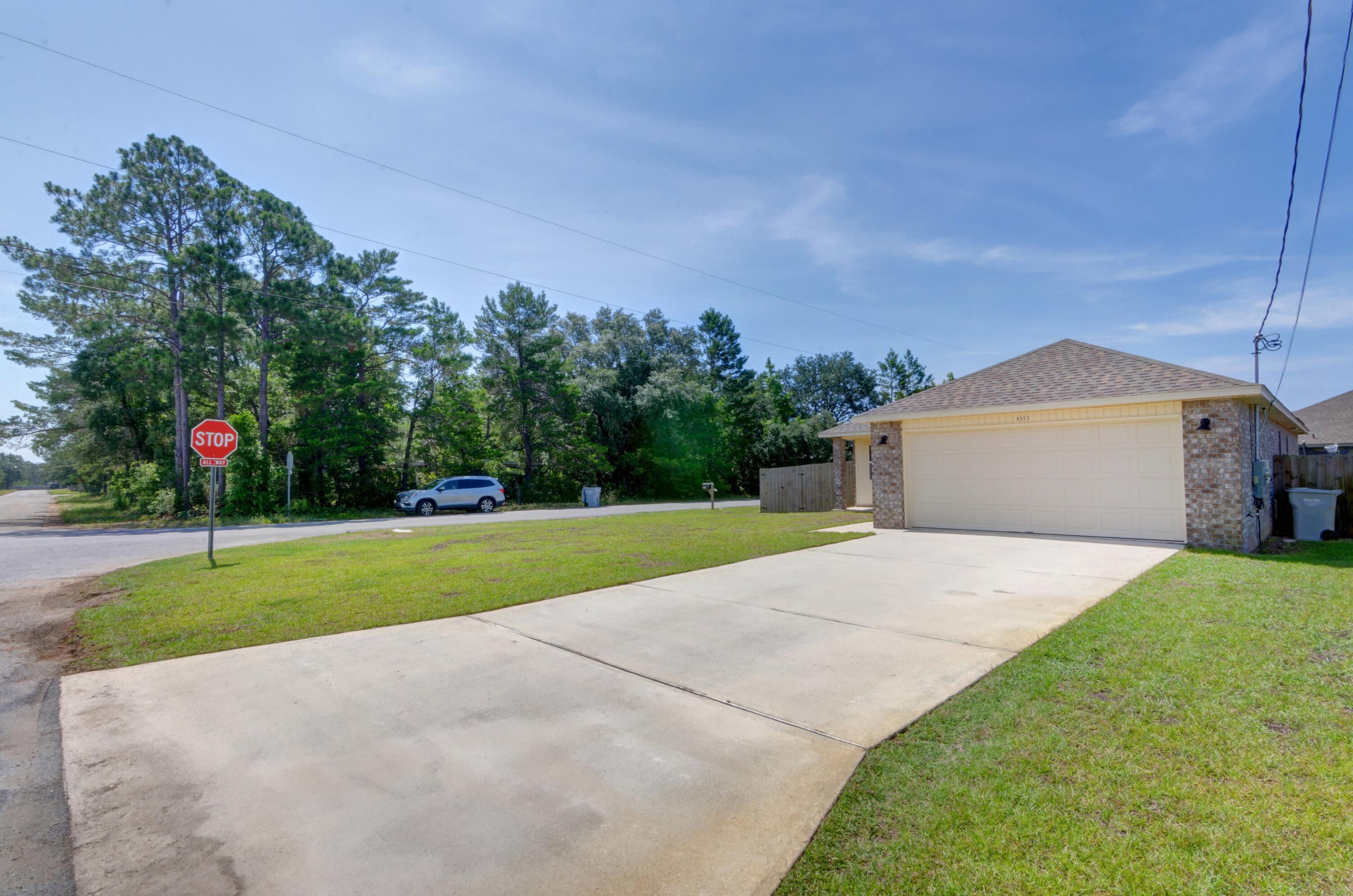 NAVARRE S/D 1ST ADDN - Residential