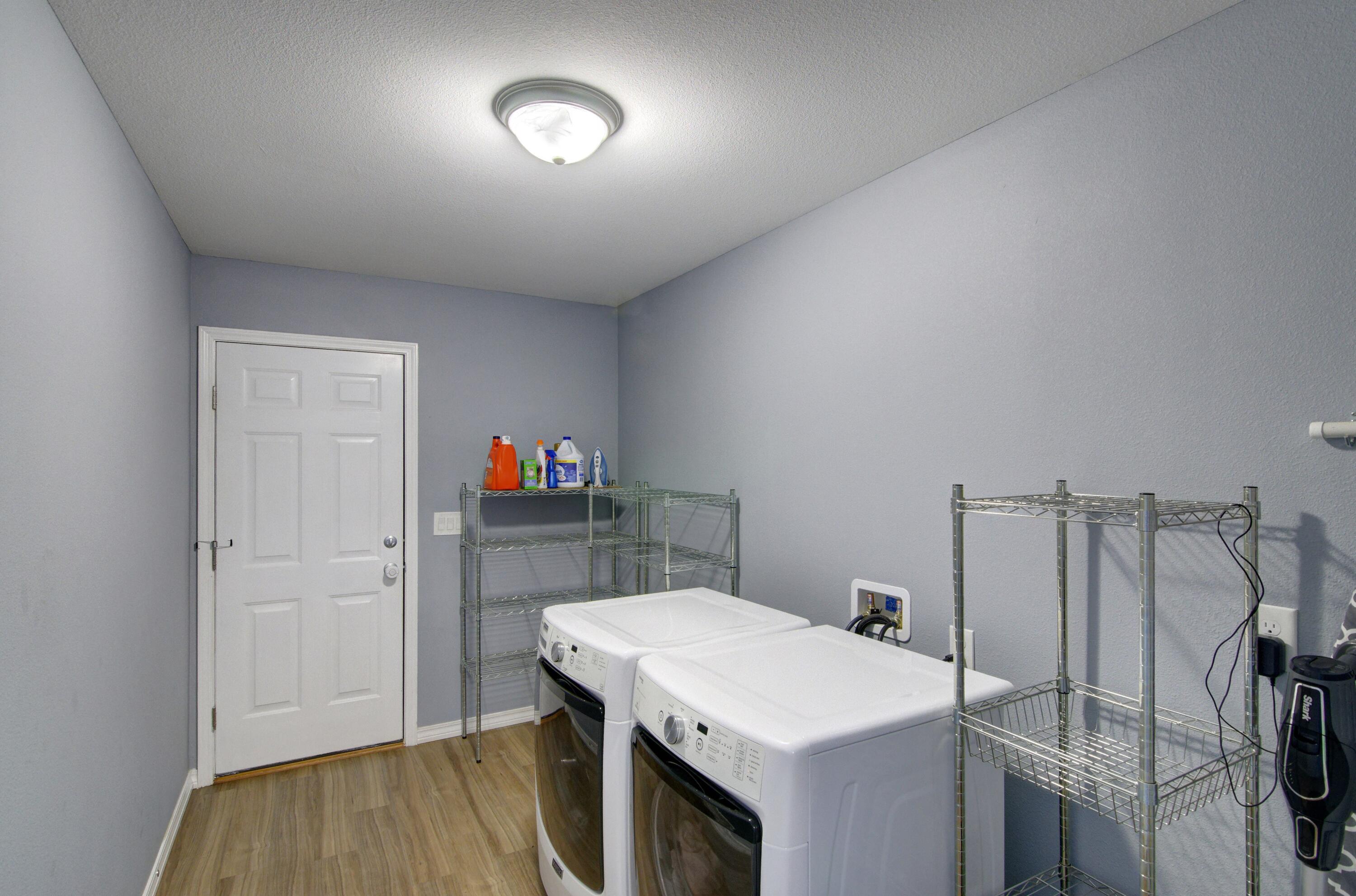 NAVARRE S/D 1ST ADDN - Residential