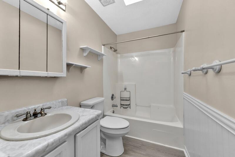 OAKWOOD T/H - Residential