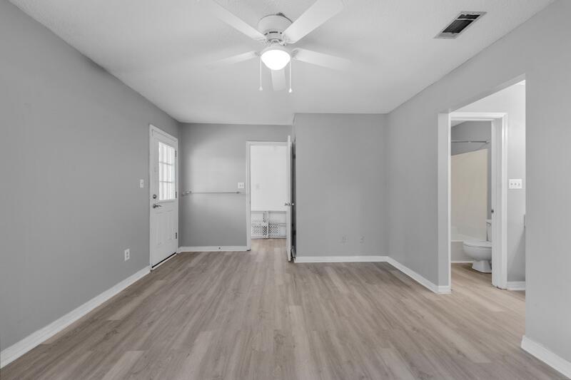 OAKWOOD T/H - Residential