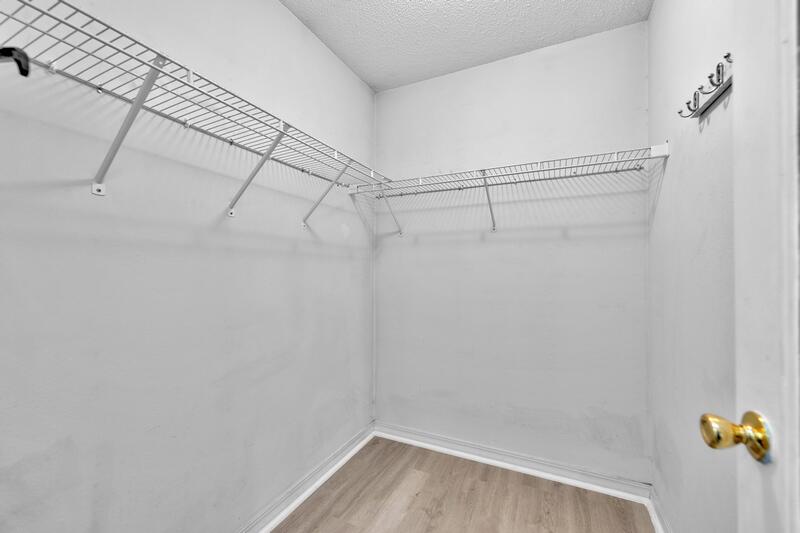 OAKWOOD T/H - Residential