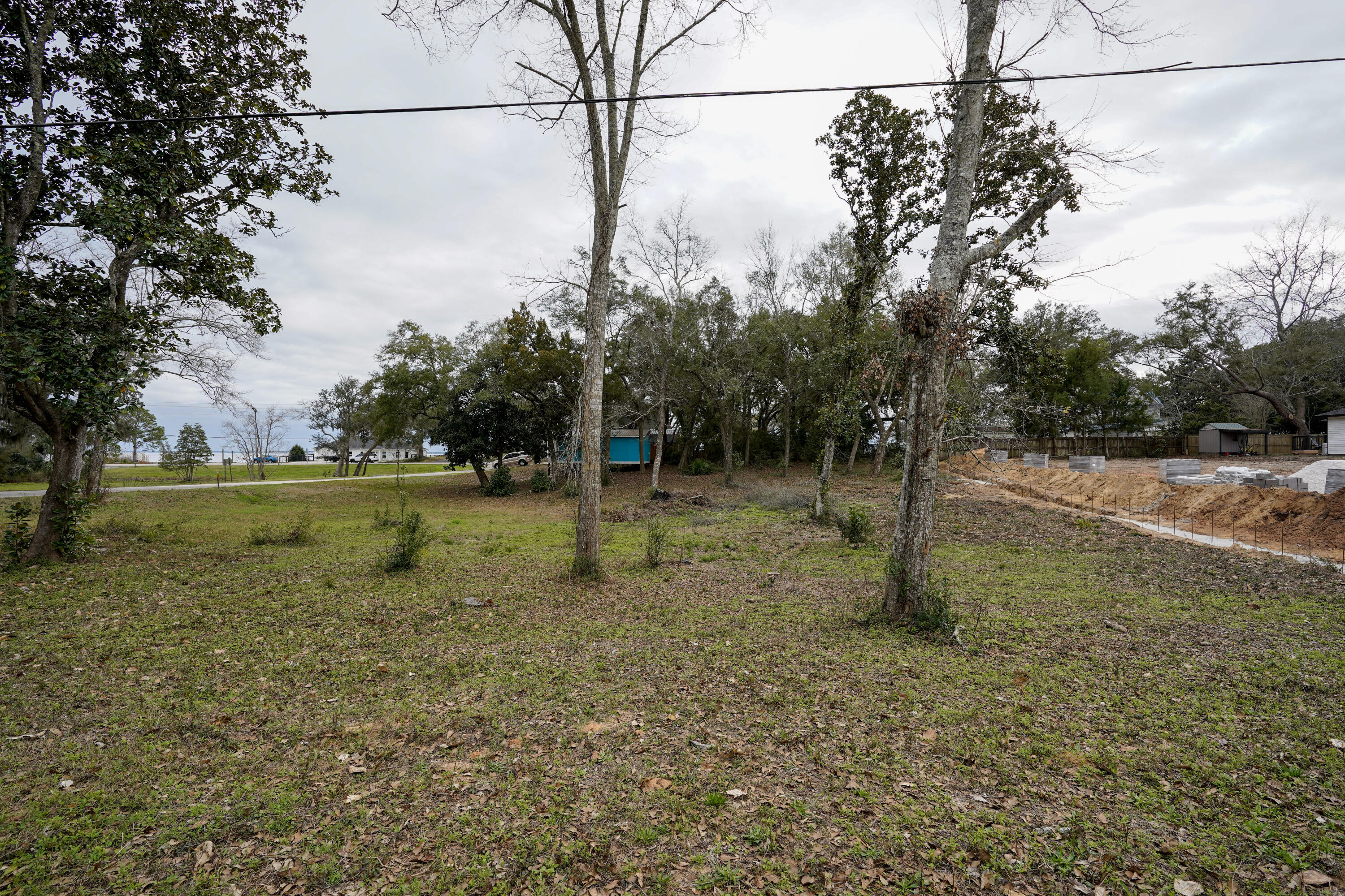 Chickasaw - Land