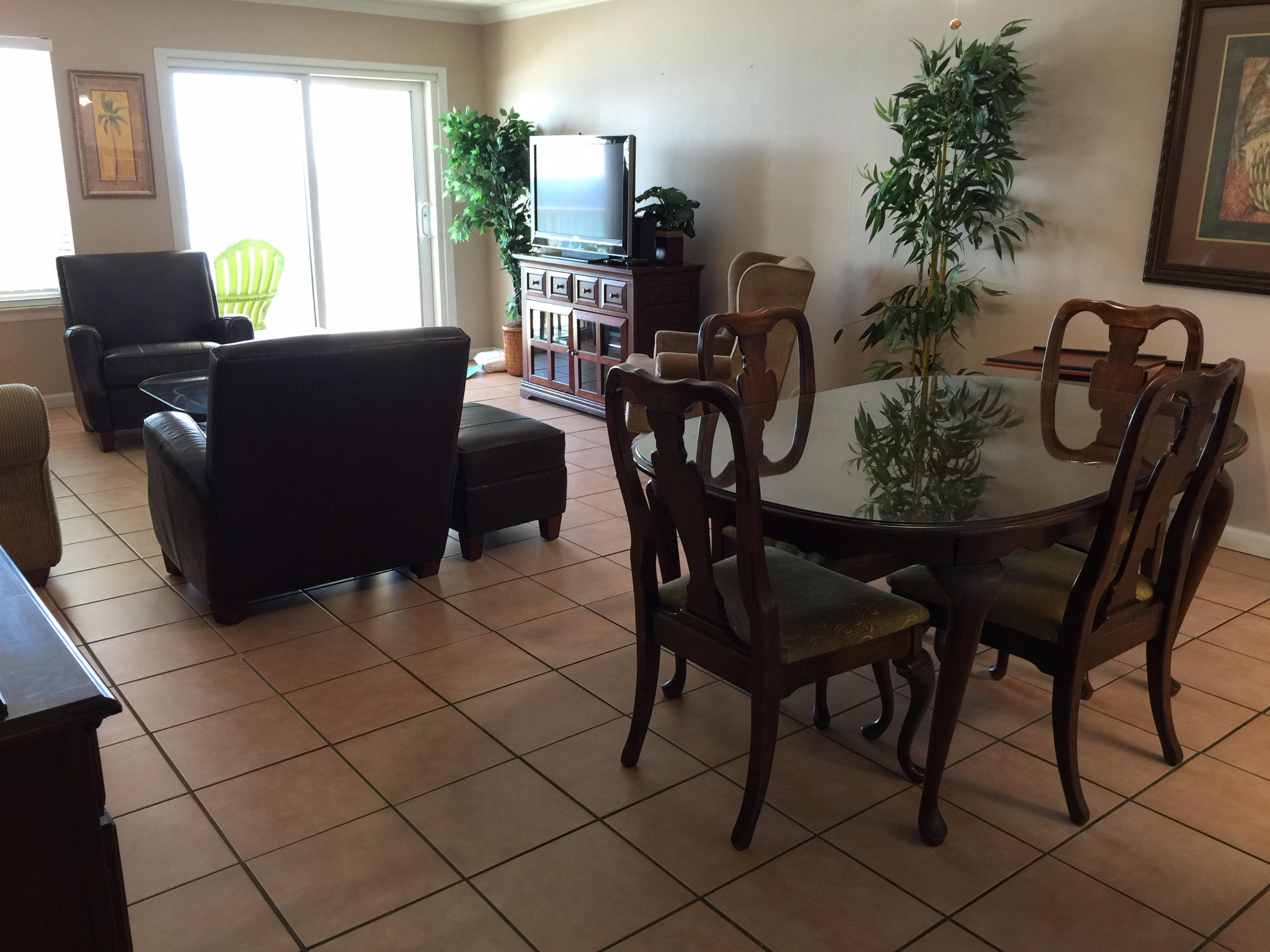 ISLAND ECHO CONDO - Residential