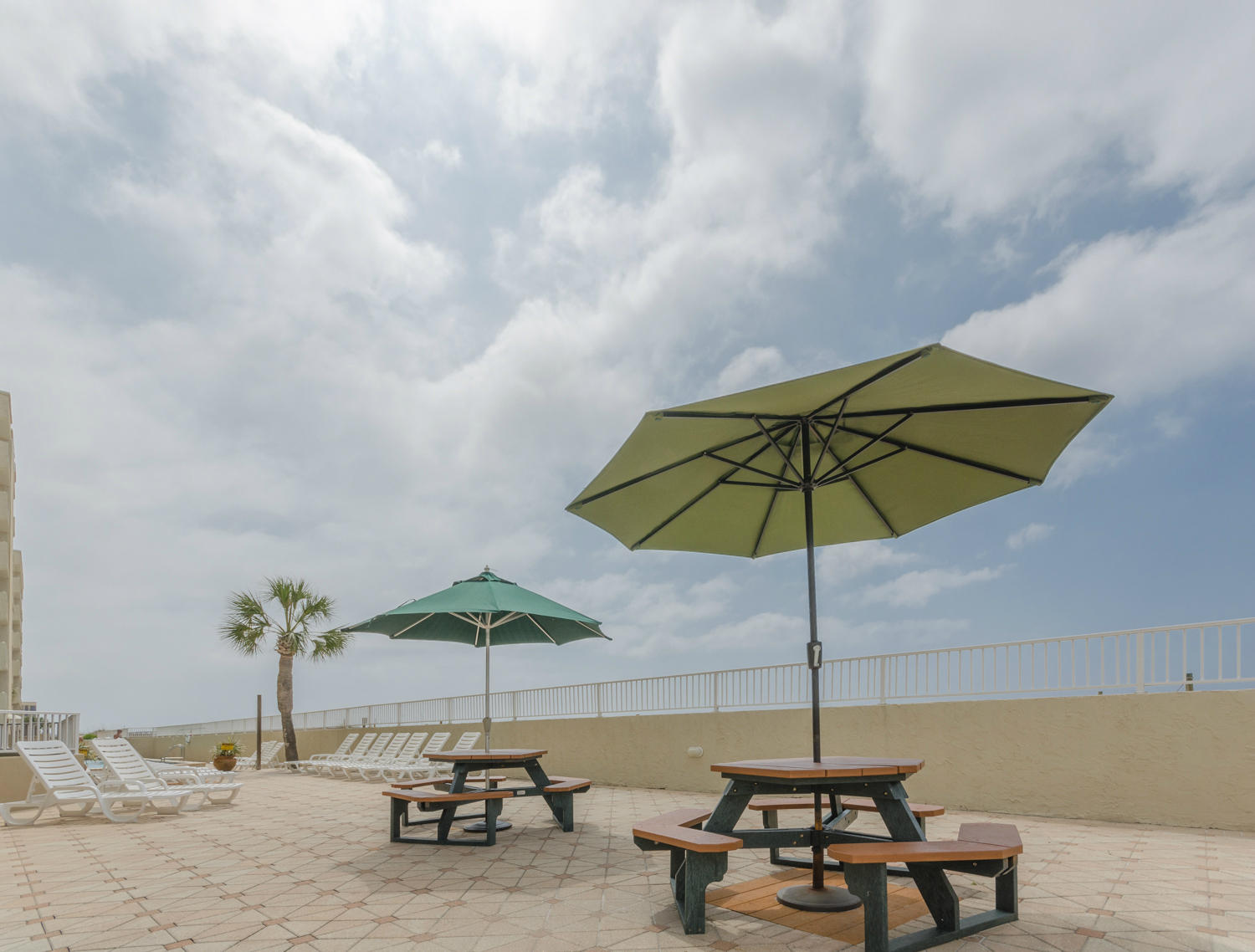 ISLAND ECHO CONDO - Residential