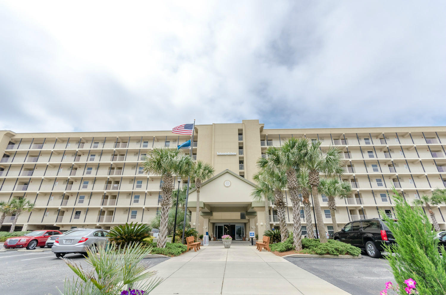 ISLAND ECHO CONDO - Residential