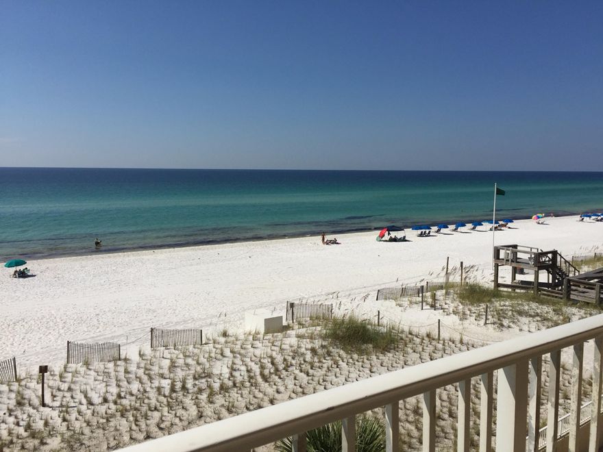 This is a beautiful one bedroom unit located right on the Gulf of Mexico in popular Island Echos Condominium. The unit has been upgraded to include an open kitchen concept and tile floors though out living areas. The kitchen has updated cabinets. The living room is spacious and well decorated. Island Echo offers a Gulf side seasonally heated pool, lighted tennis courts, shuffleboard, exercise room and owner's party room with full kitchen. Some covered parking. On site rental desk and laundry facilities. Buyer to confirm all information and room sizes.