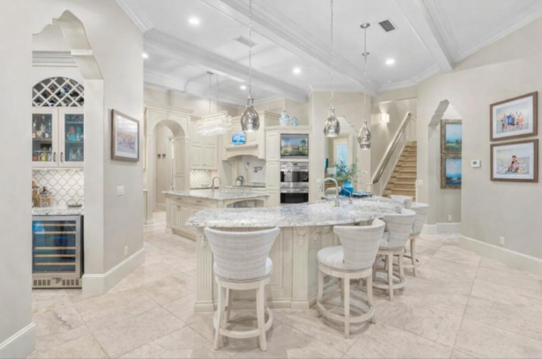 BURNT PINE - Residential