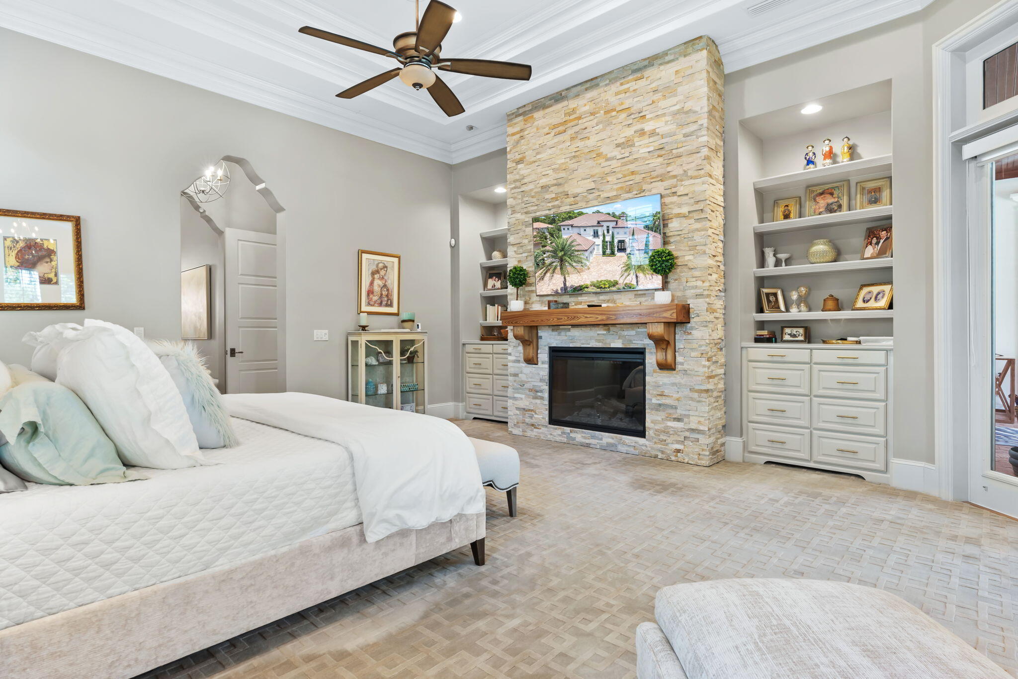 BURNT PINE - Residential