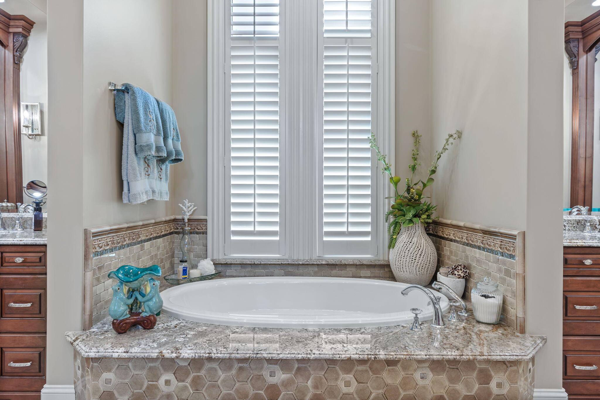 BURNT PINE - Residential