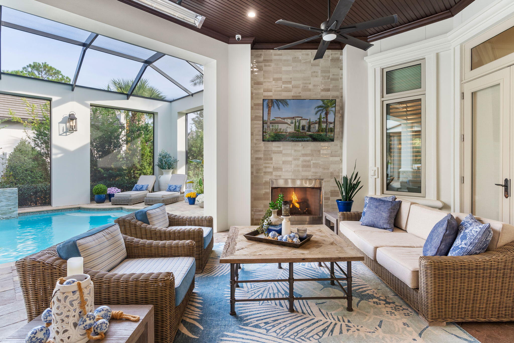 BURNT PINE - Residential