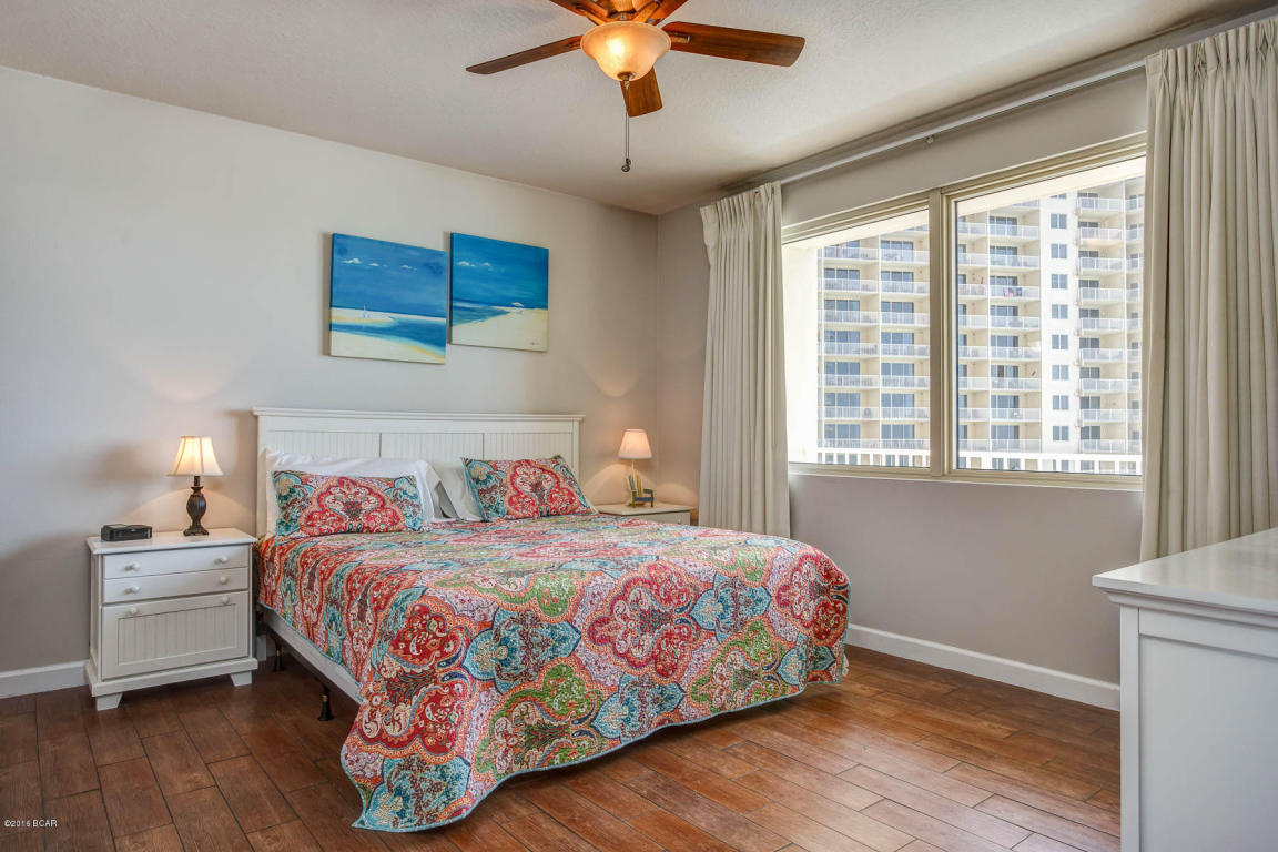 SHORES OF PANAMA - Residential