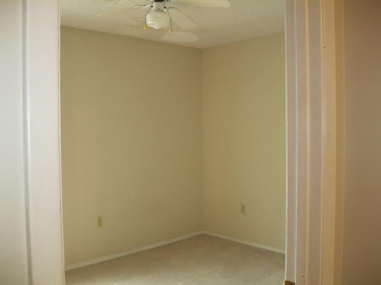 MONTAGE MANOR - Residential