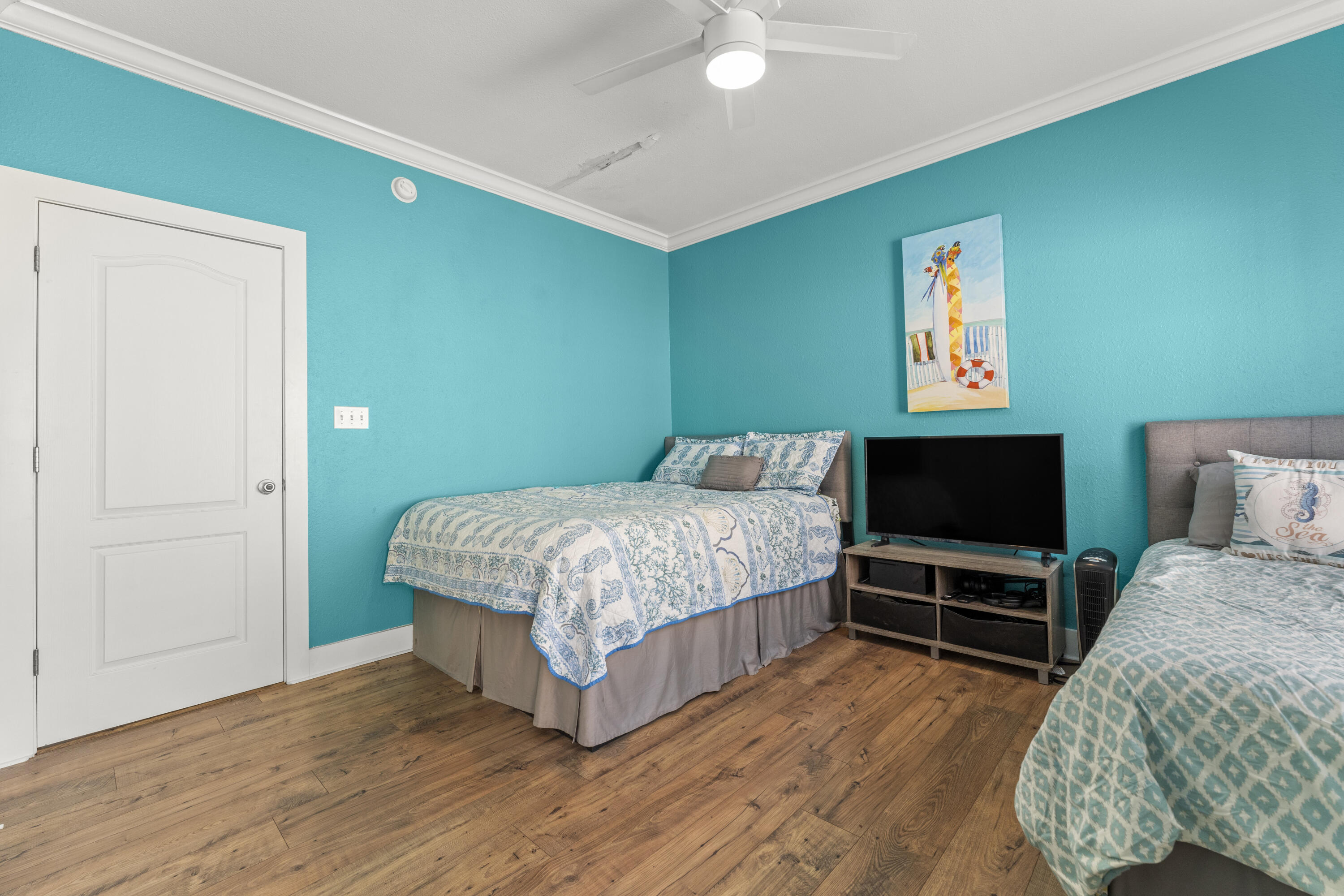 Purple Parrot Village Condo - Residential