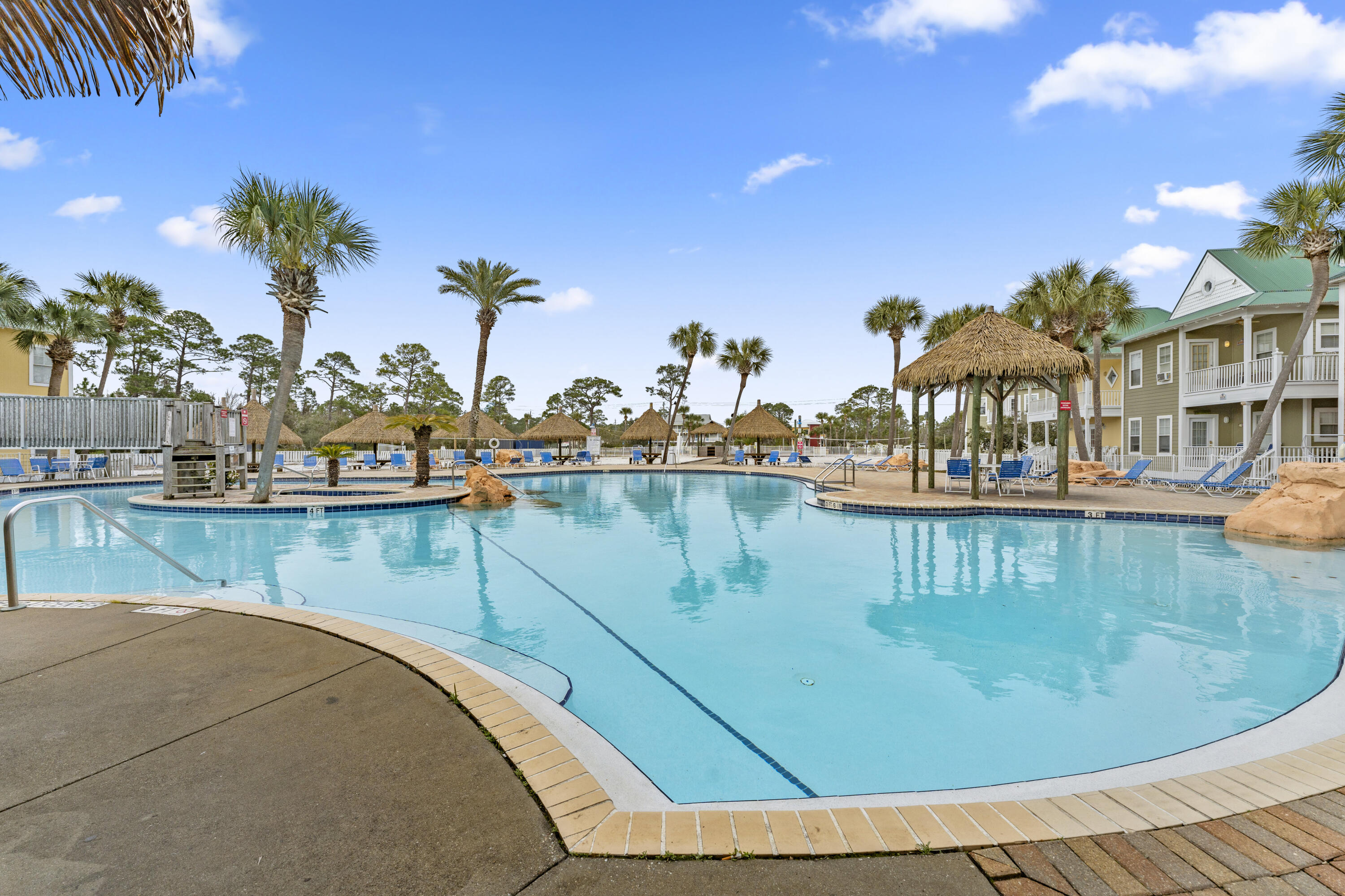 Purple Parrot Village Condo - Residential