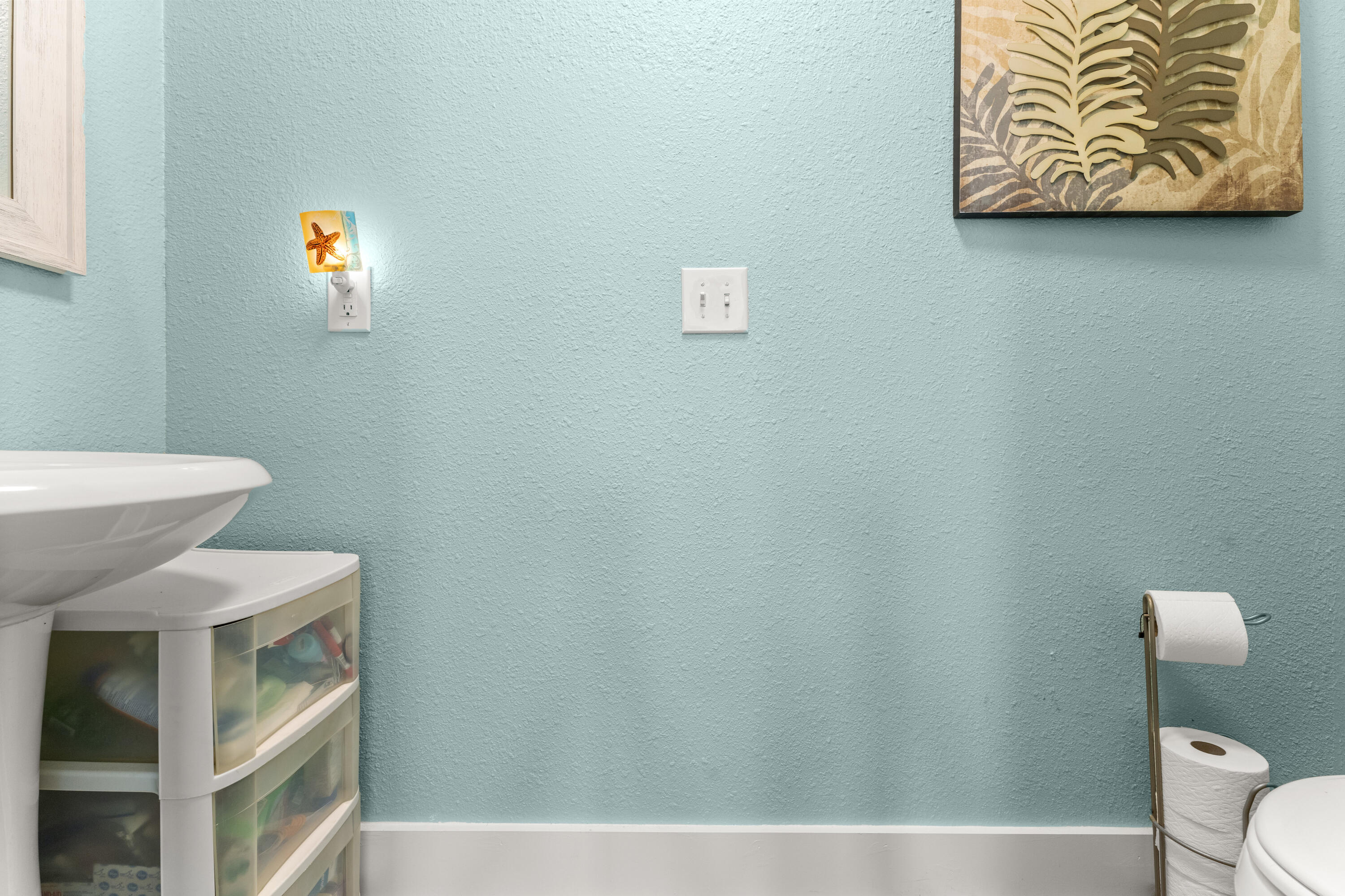 Purple Parrot Village Condo - Residential