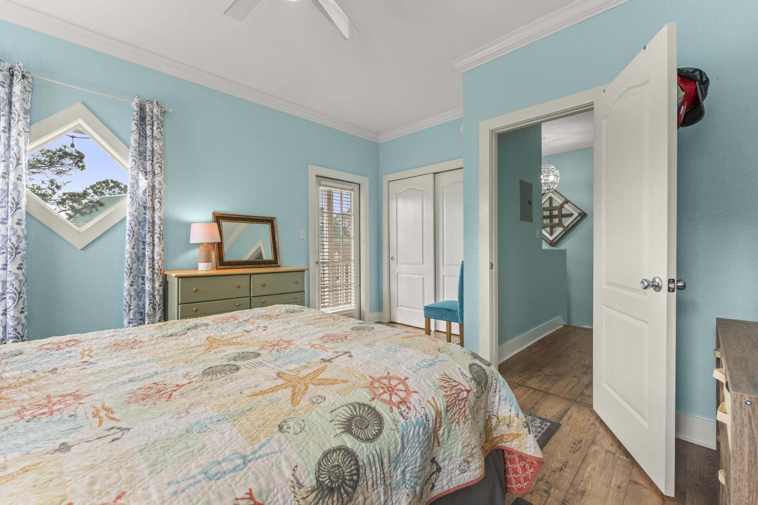 Purple Parrot Village Condo - Residential