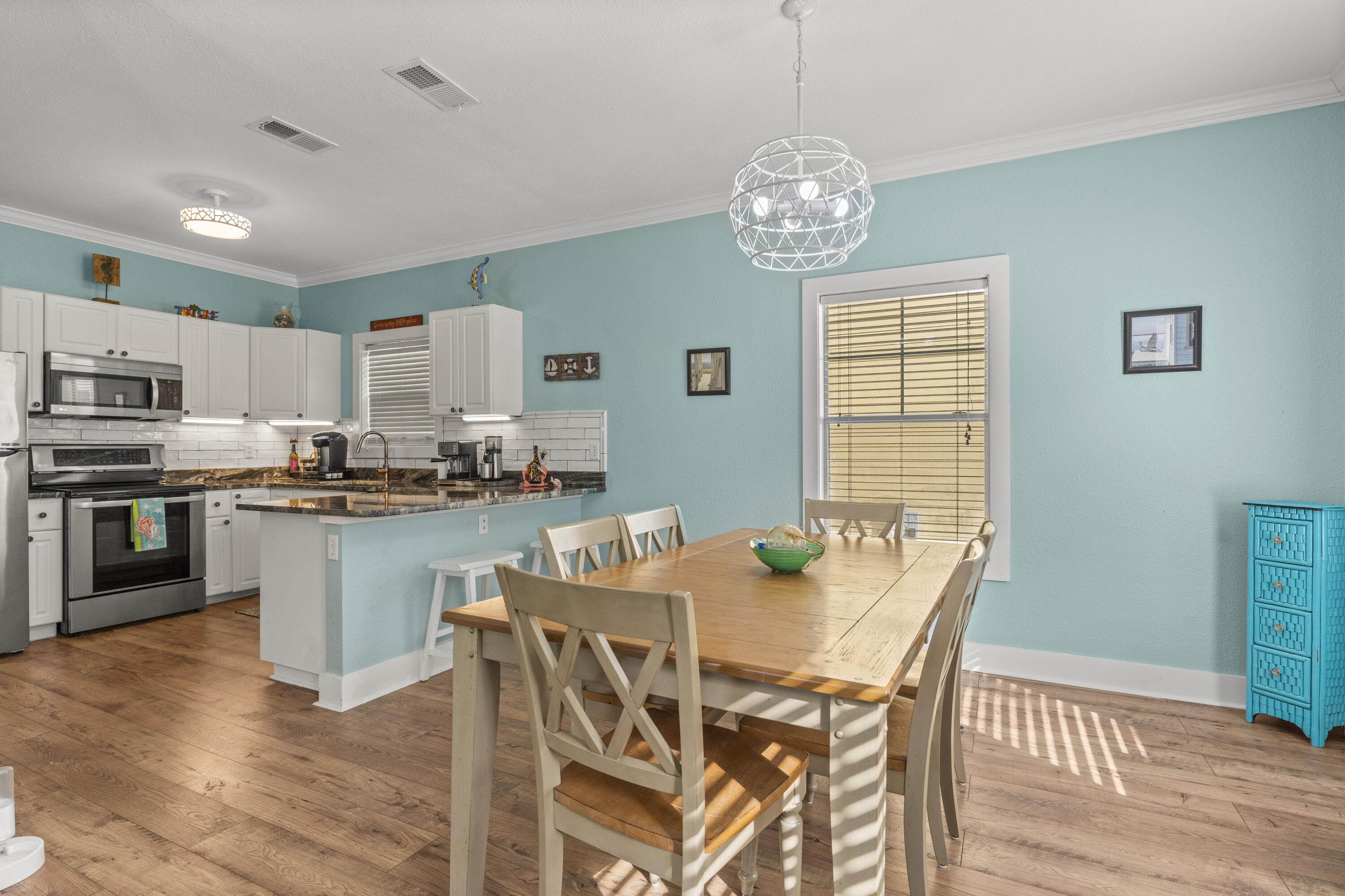 Purple Parrot Village Condo - Residential