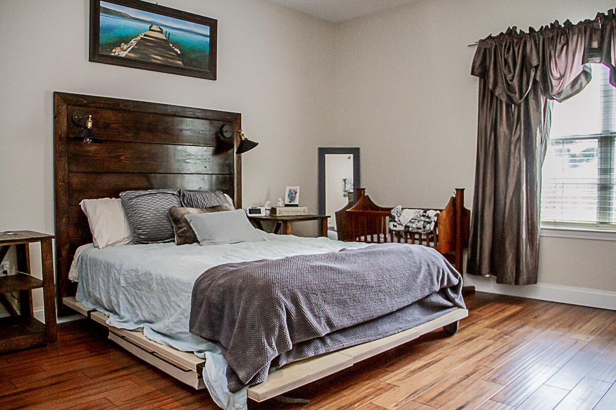 OAKLAND ADDN - Residential Lease