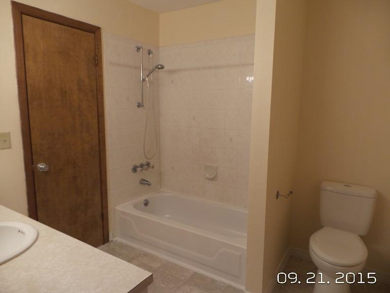 PINEDALE 2ND ADDN - Residential Lease