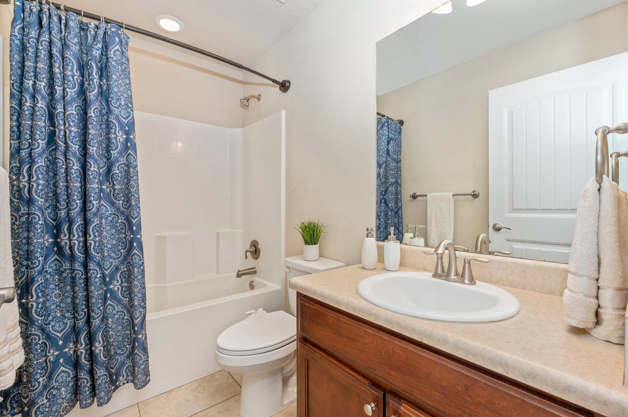 ALICIA PLACE - Residential