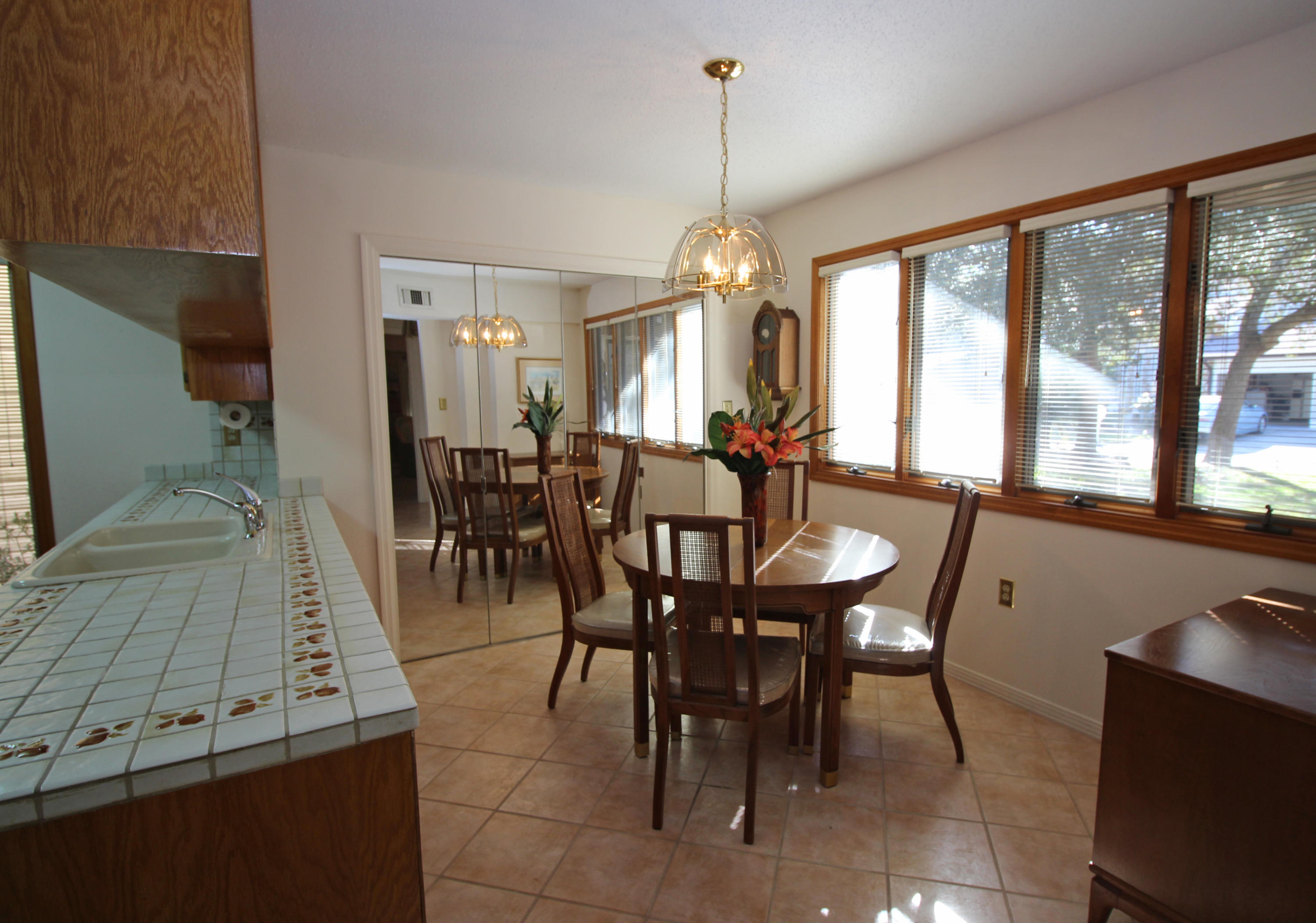 DONLABROOK GARDYNS - Residential