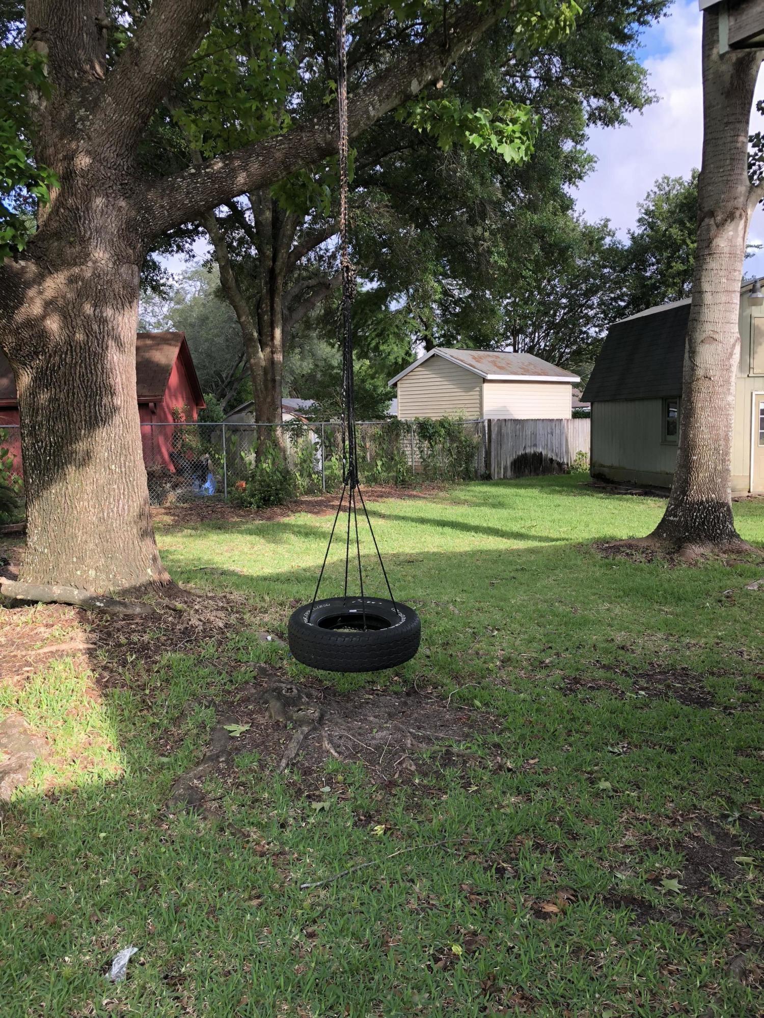 DONCASTER WOODS - Residential Lease