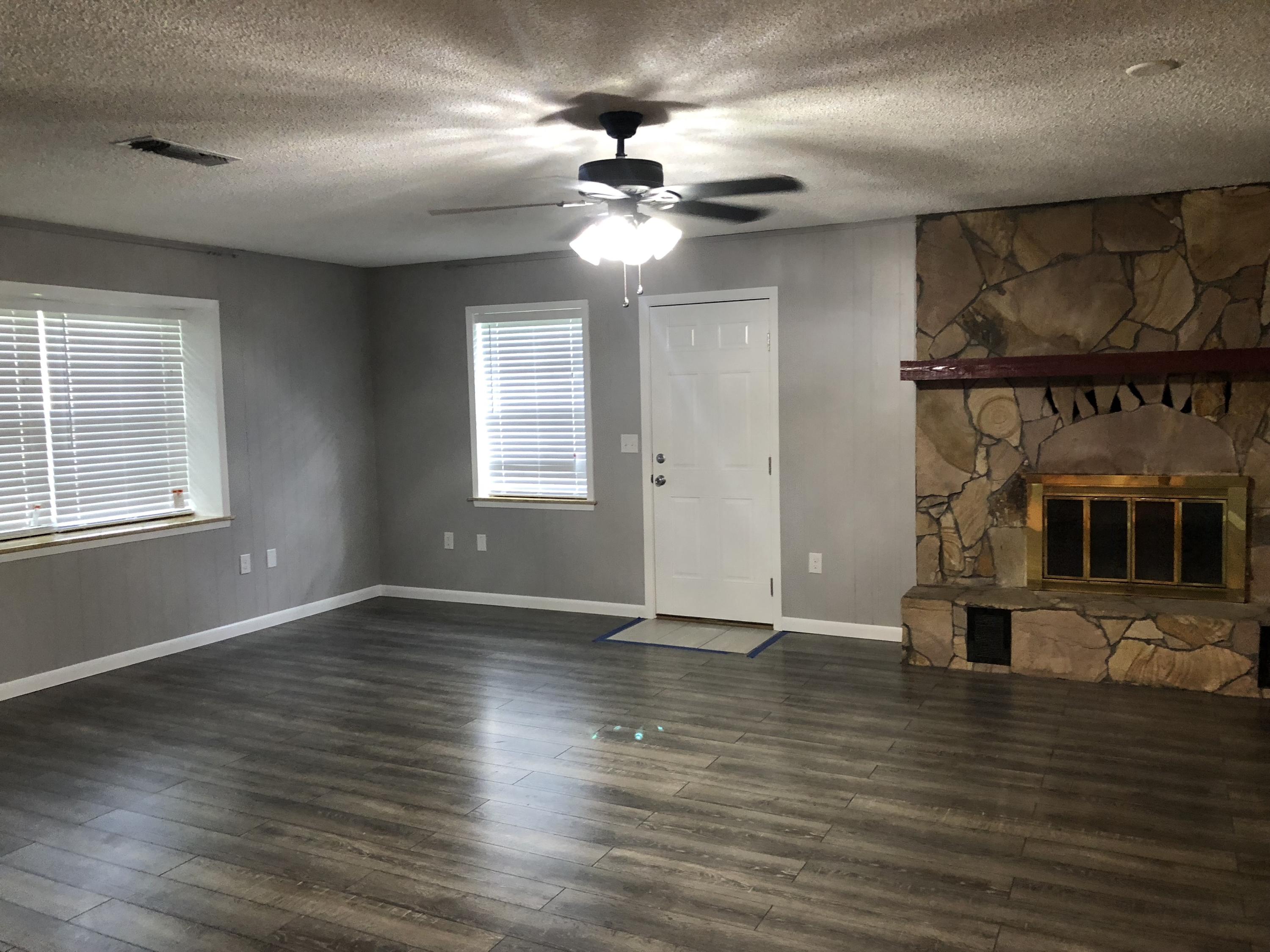 DONCASTER WOODS - Residential Lease