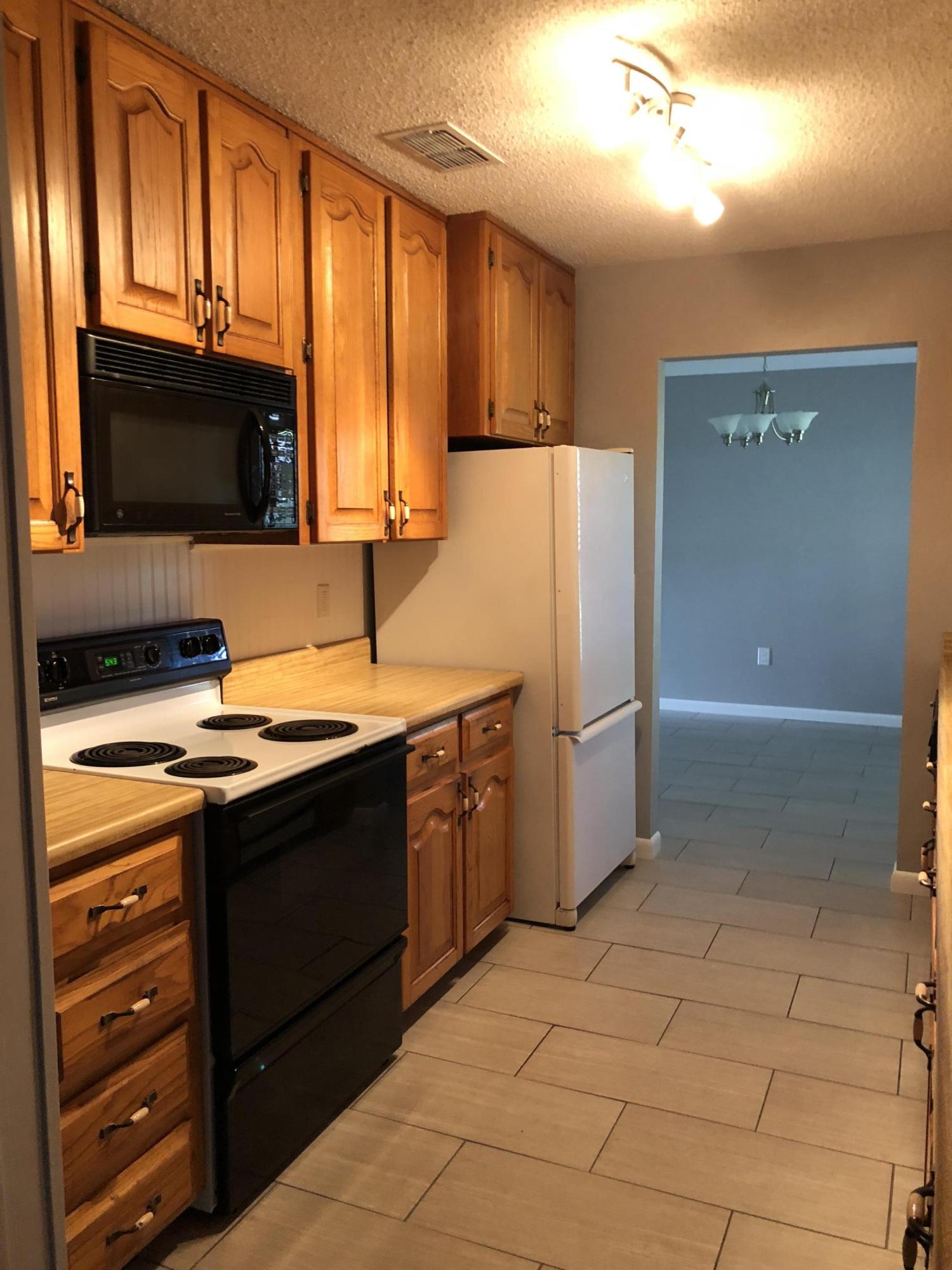 DONCASTER WOODS - Residential Lease