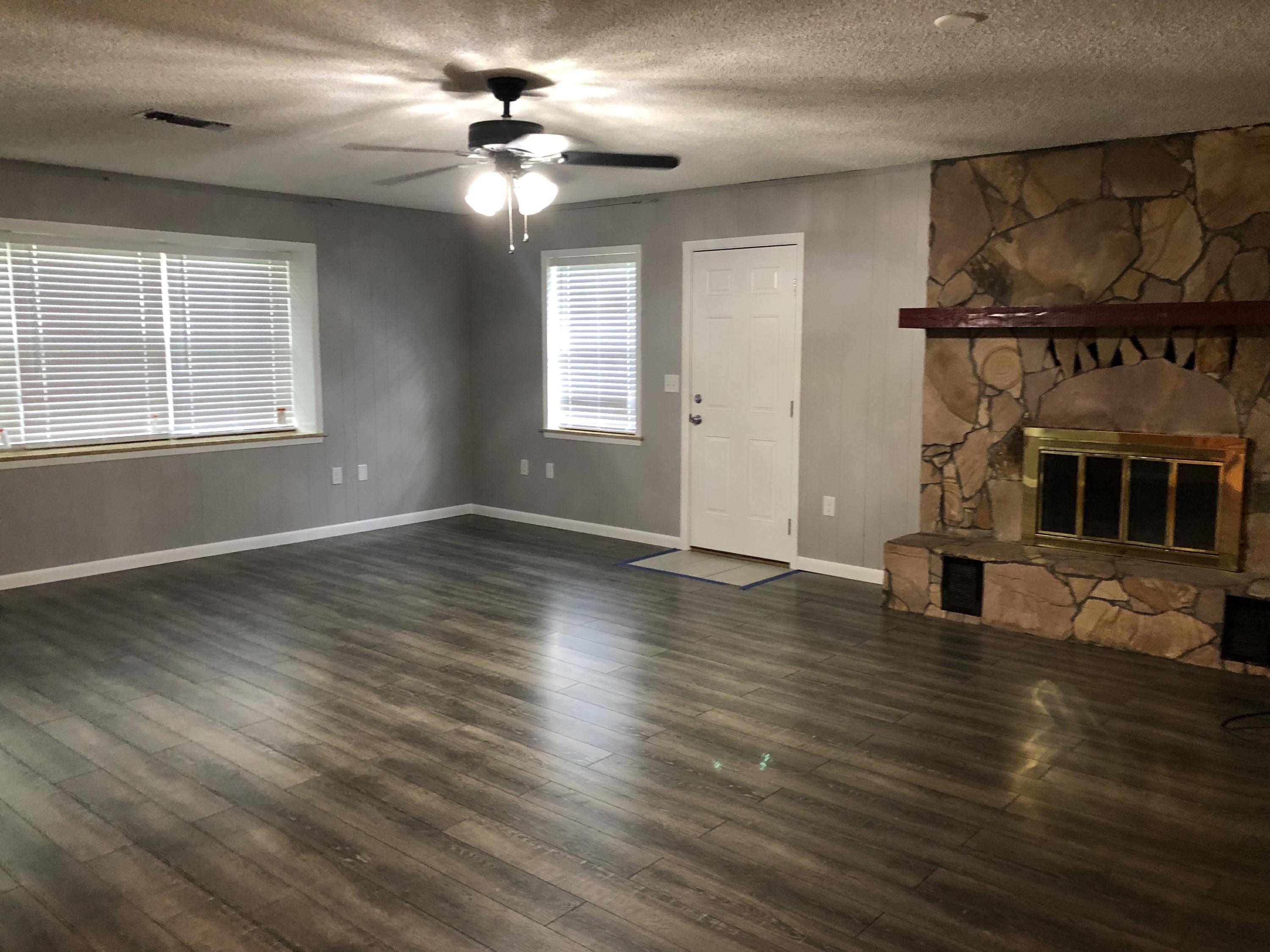 DONCASTER WOODS - Residential Lease