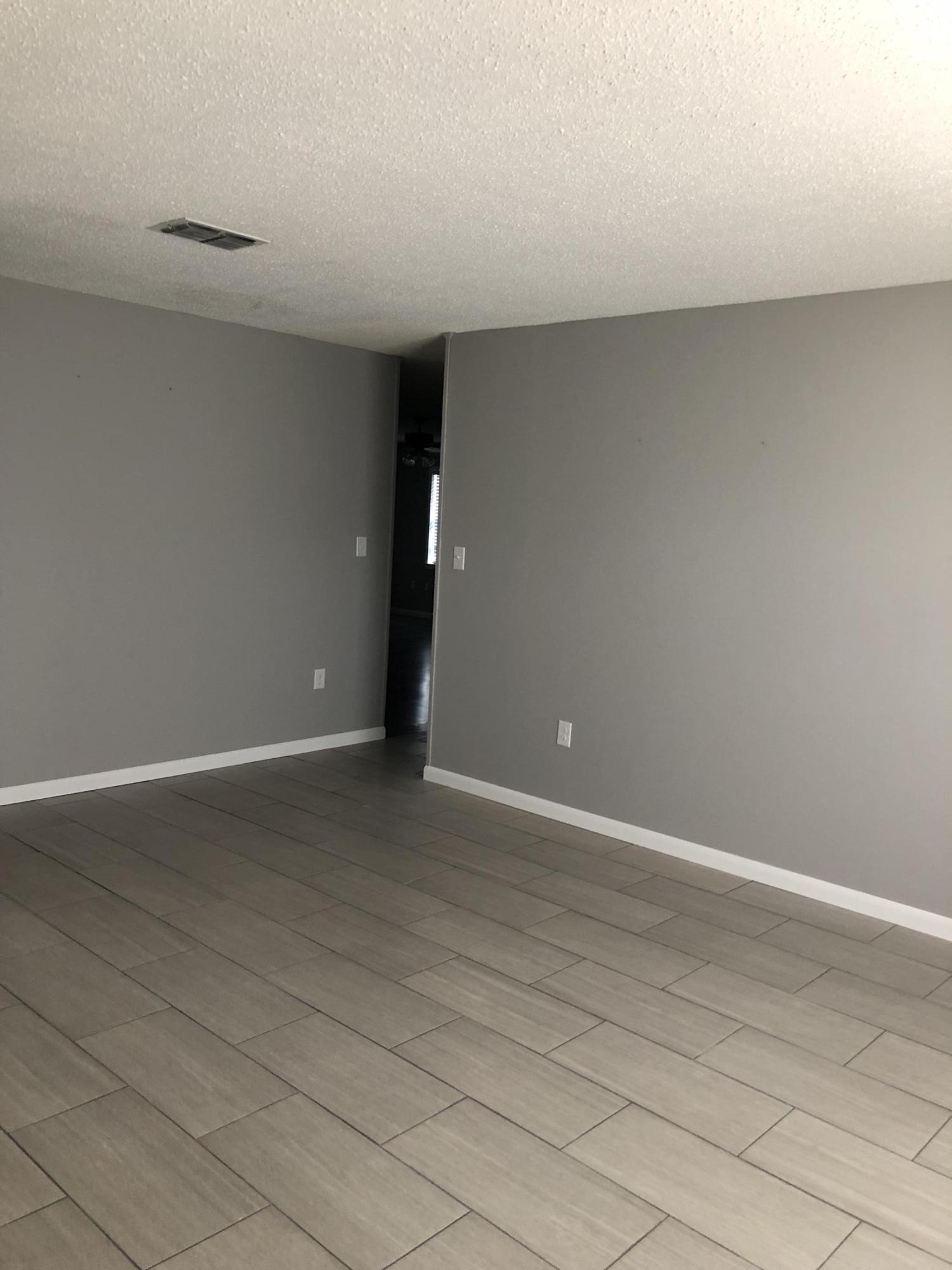 DONCASTER WOODS - Residential Lease