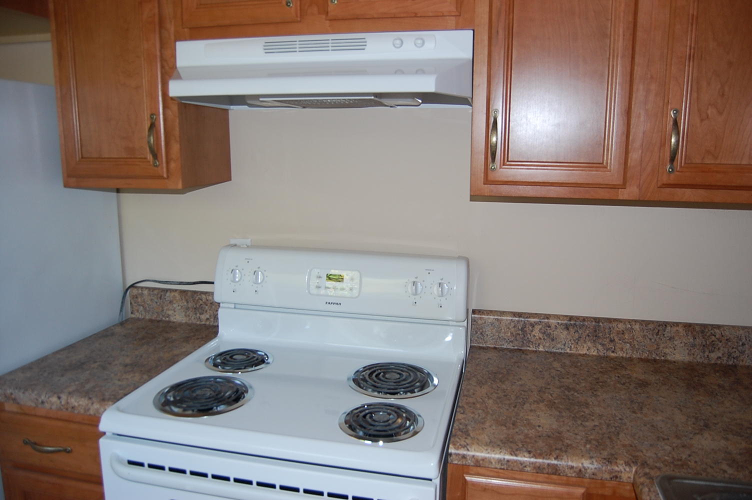 ELLIOTTS POINT 8TH ADDN - Residential Lease