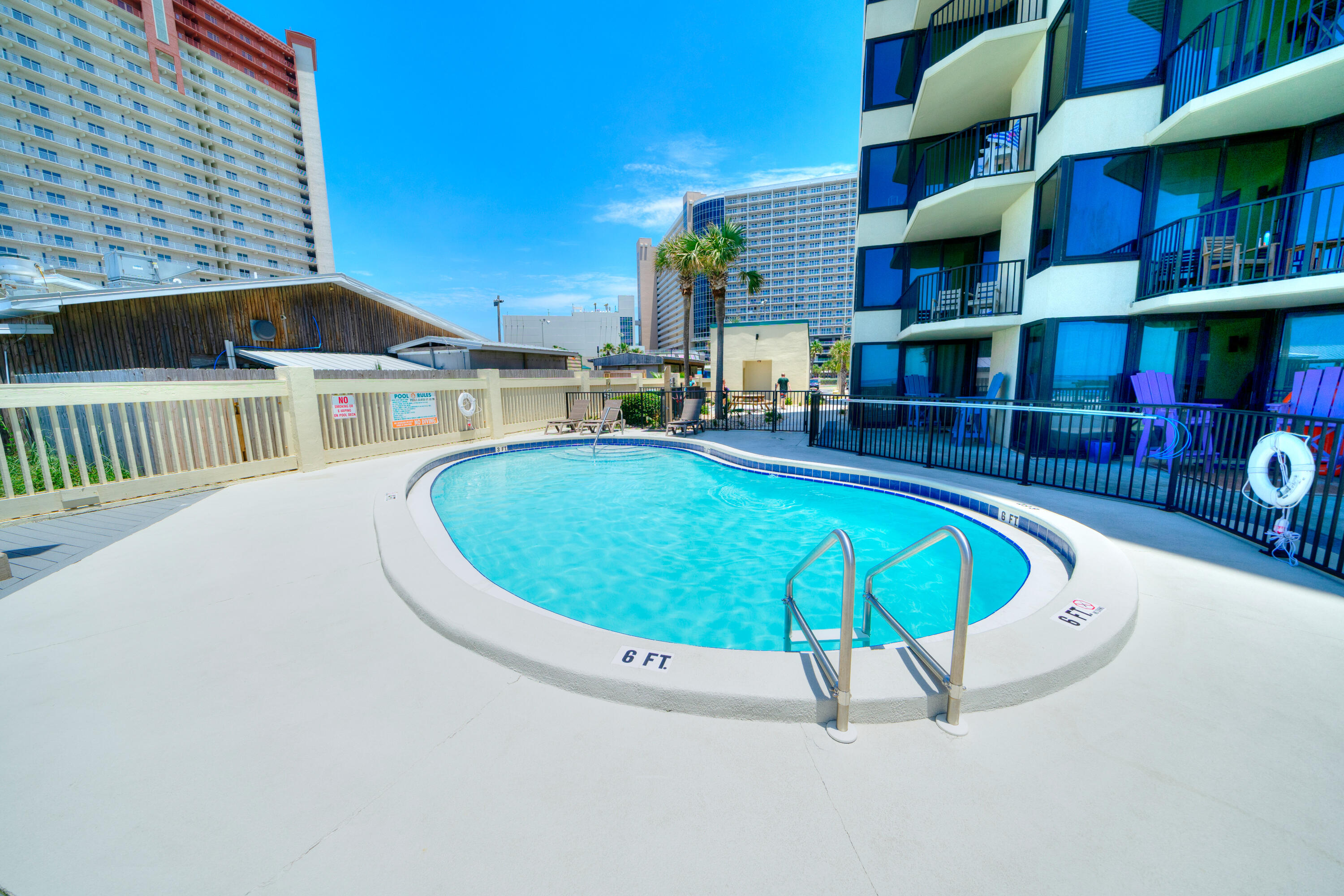 SUNBIRD CONDO - Residential