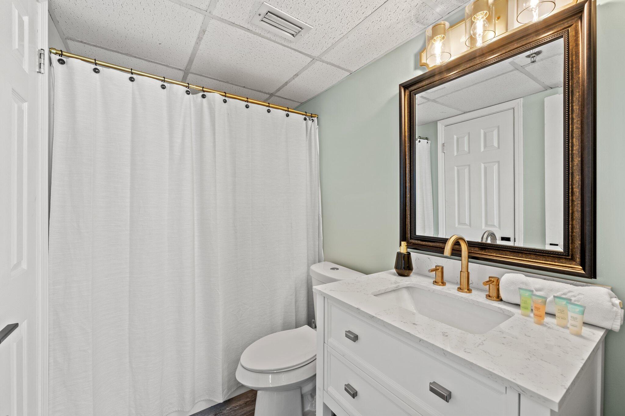 SUNBIRD CONDO - Residential