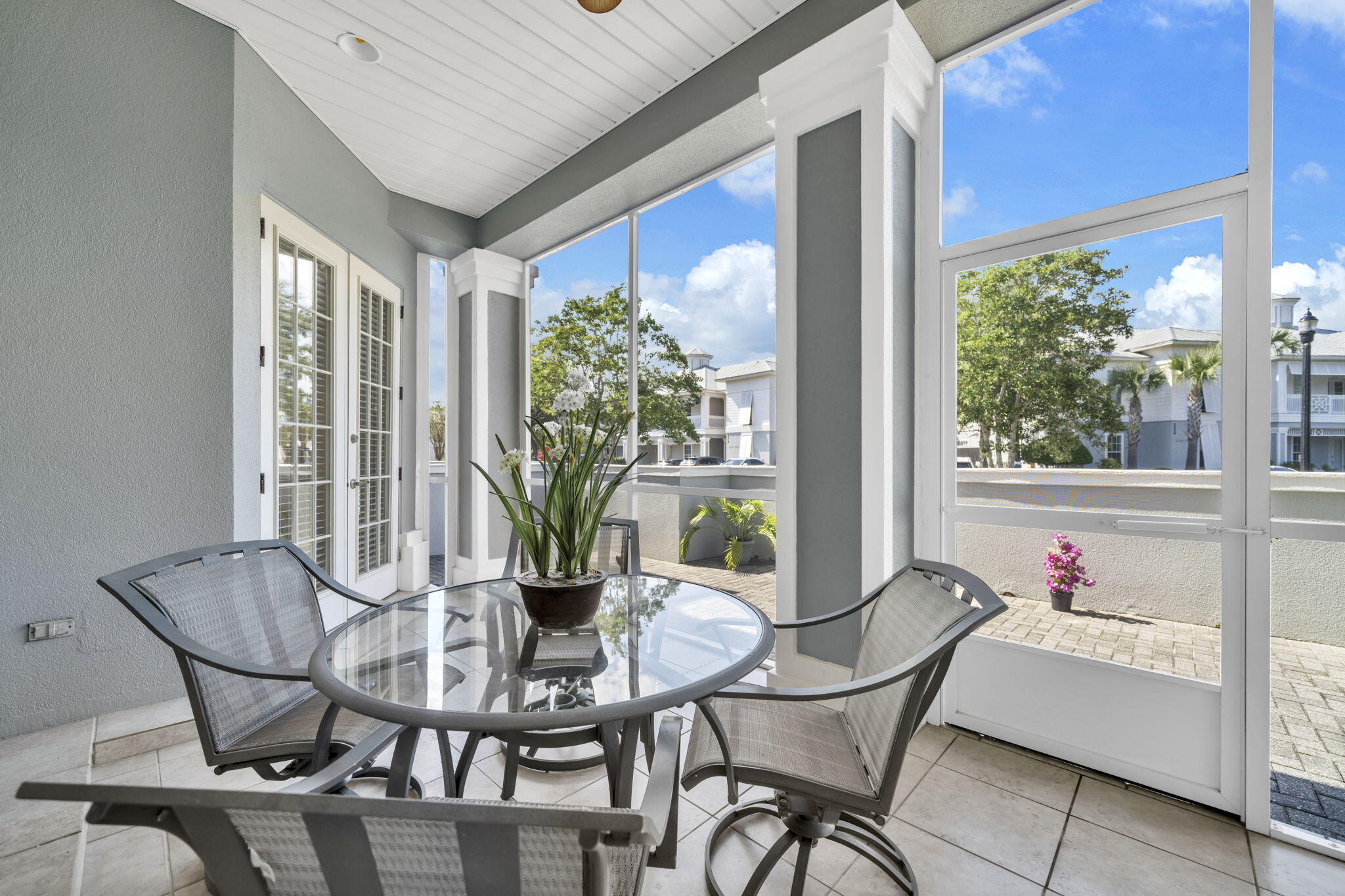 CRYSTAL COVE - Residential