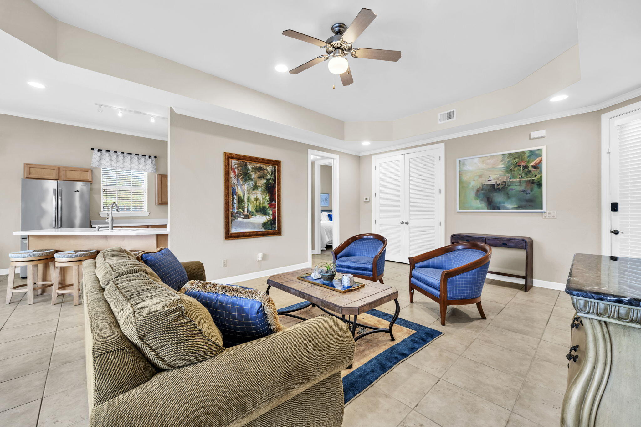 CRYSTAL COVE - Residential