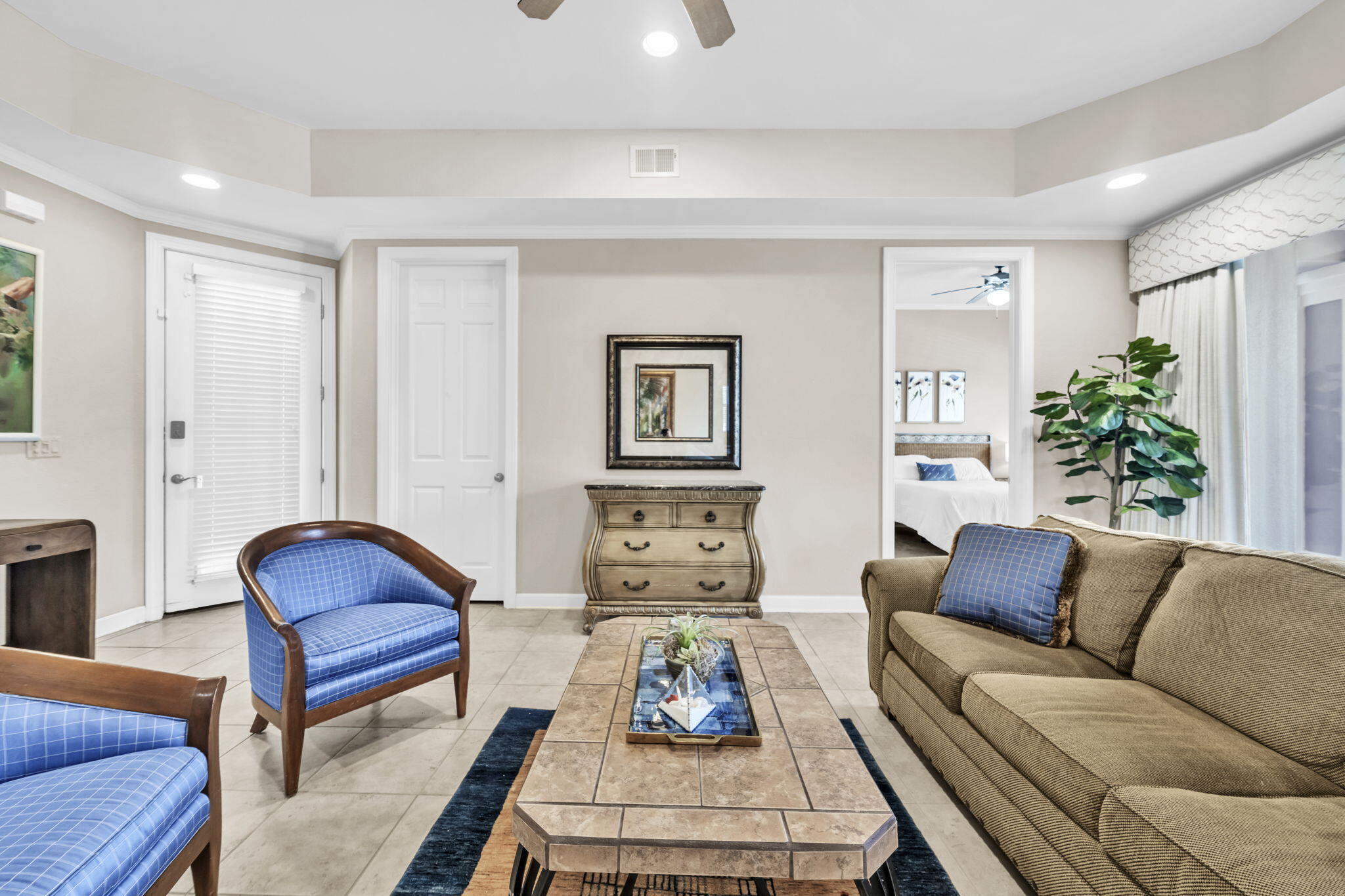 CRYSTAL COVE - Residential