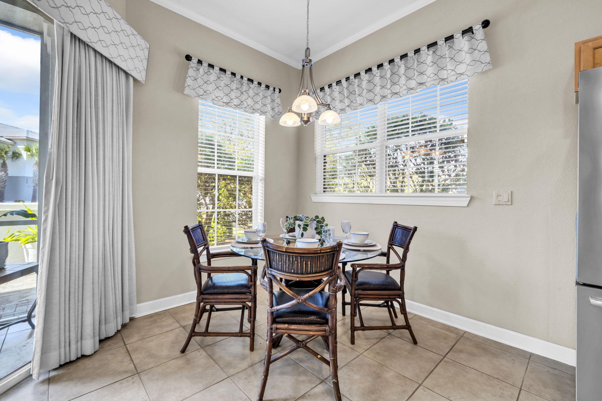 CRYSTAL COVE - Residential