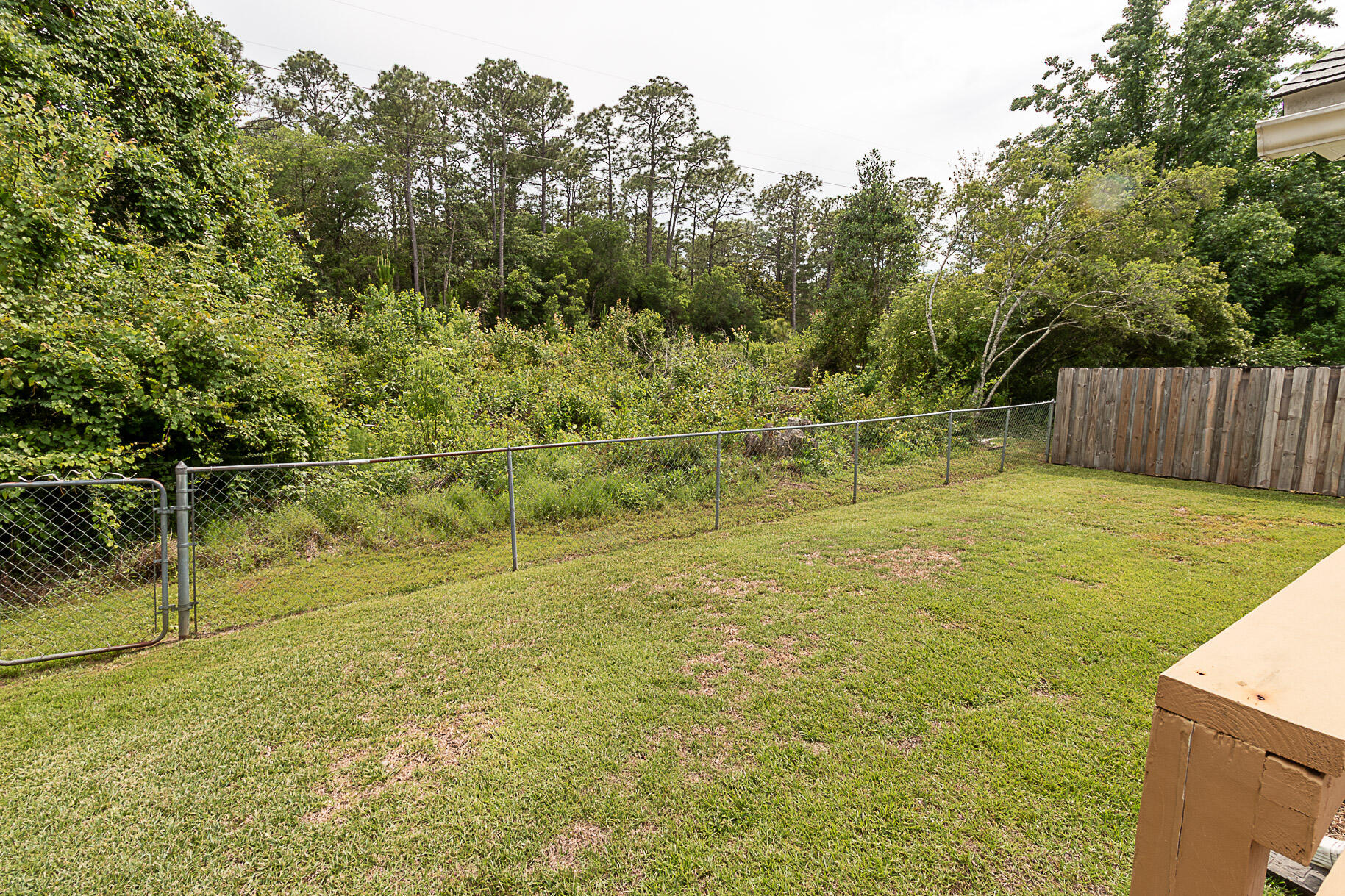 CRYSTAL LAKE ESTATES - Residential