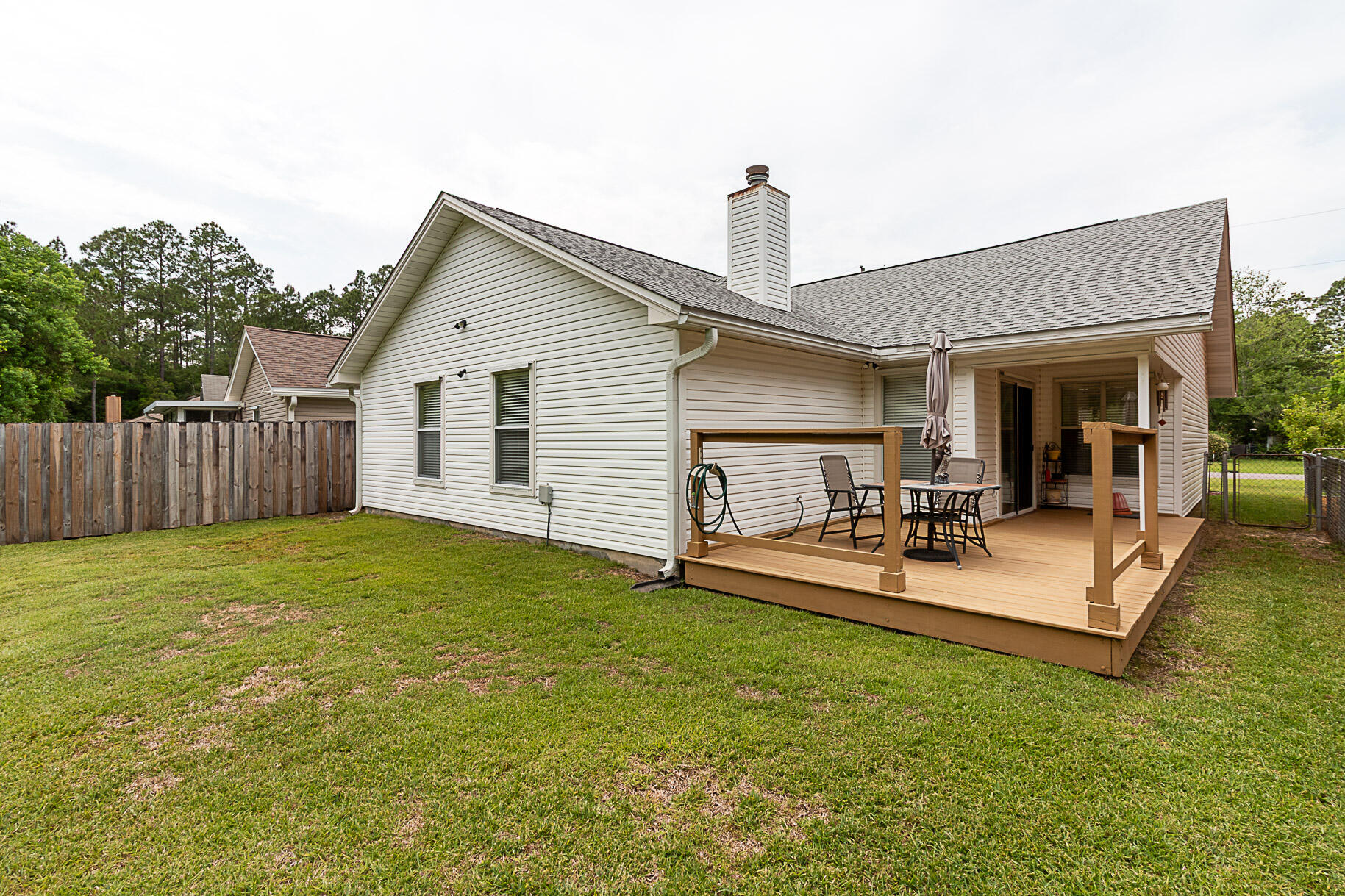 CRYSTAL LAKE ESTATES - Residential