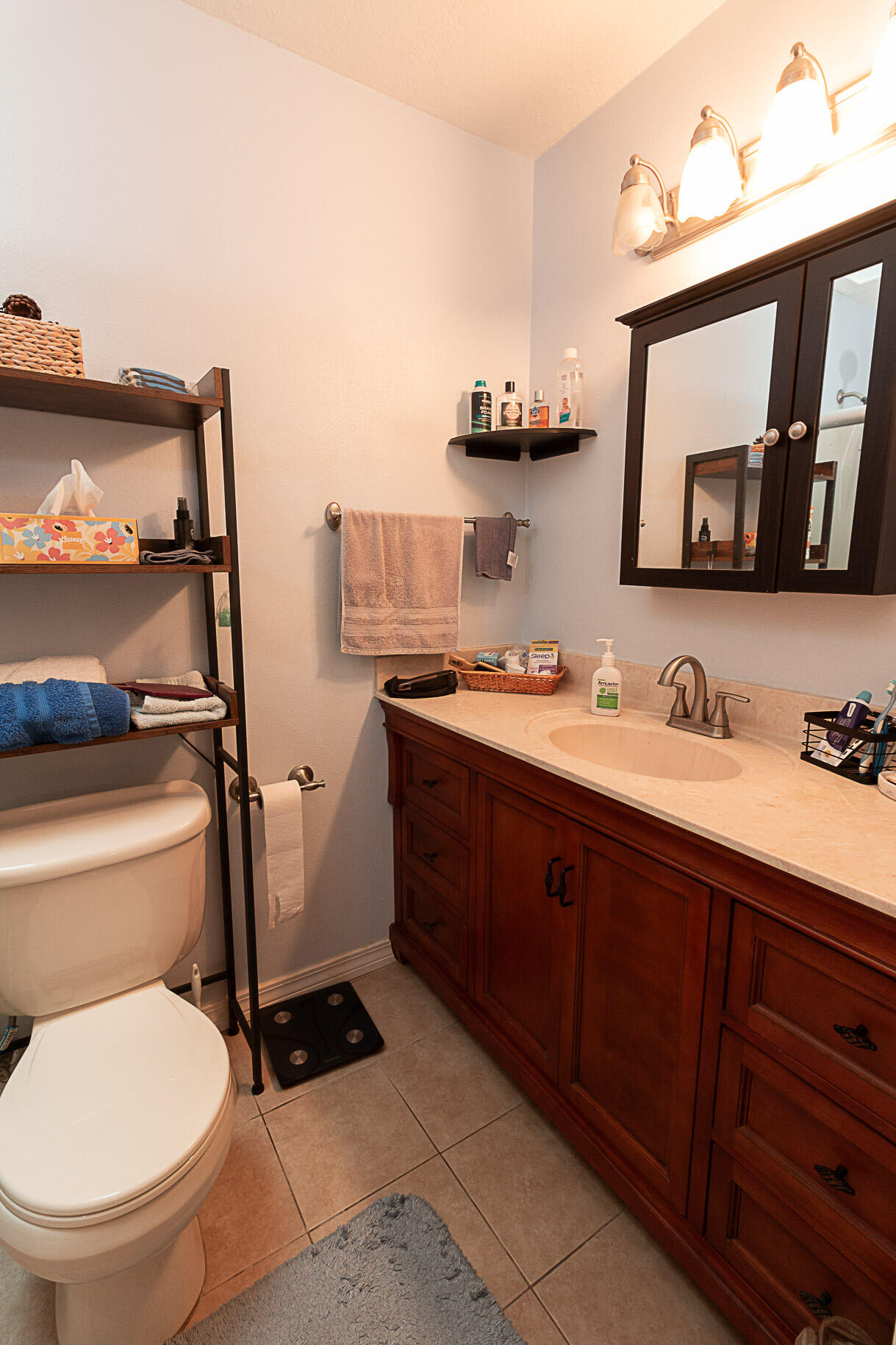 CRYSTAL LAKE ESTATES - Residential