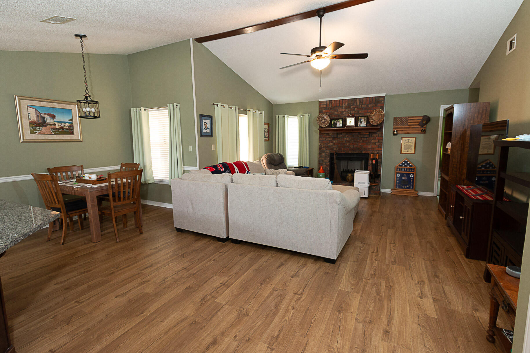 CRYSTAL LAKE ESTATES - Residential
