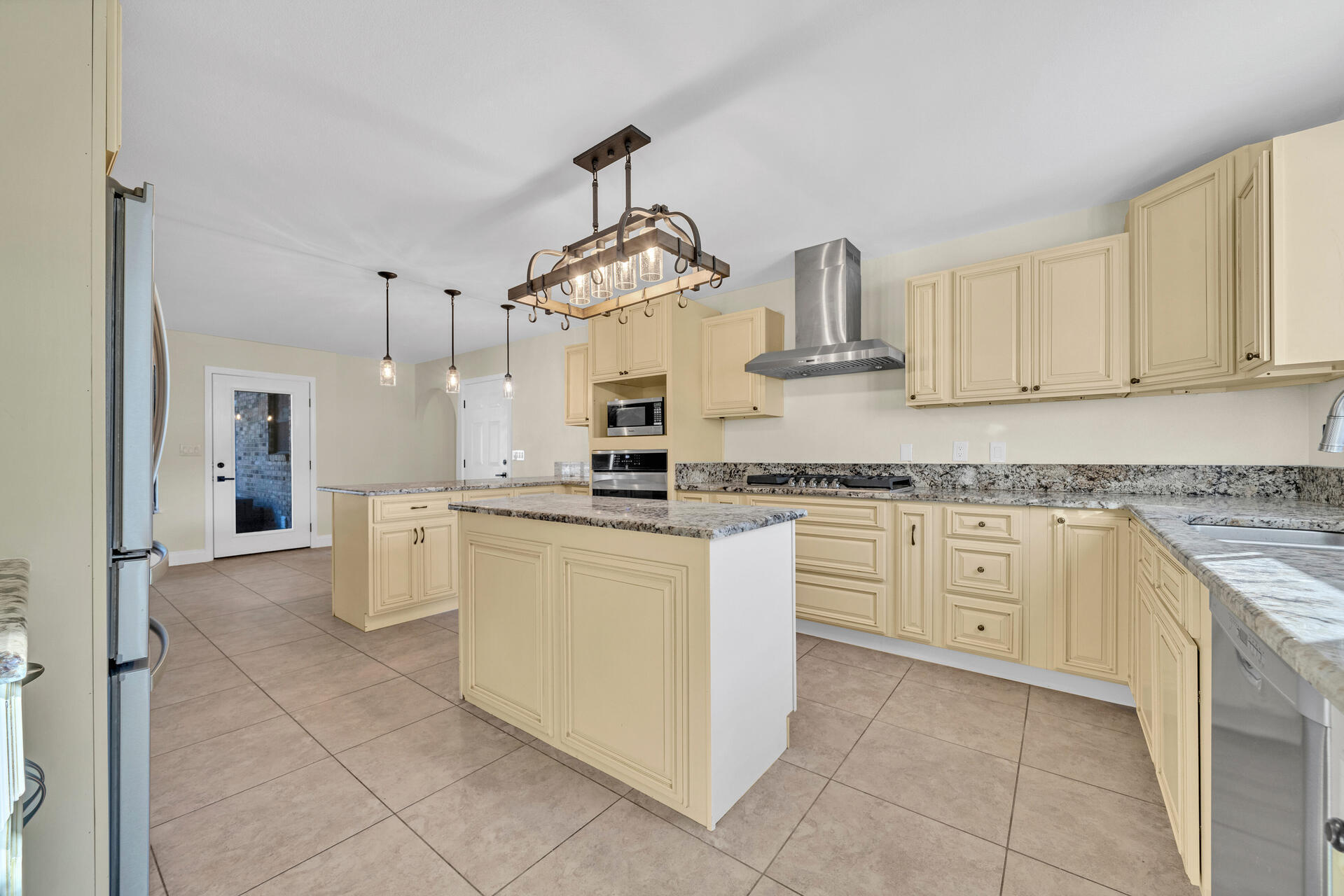 LAKE PIPPIN - Residential