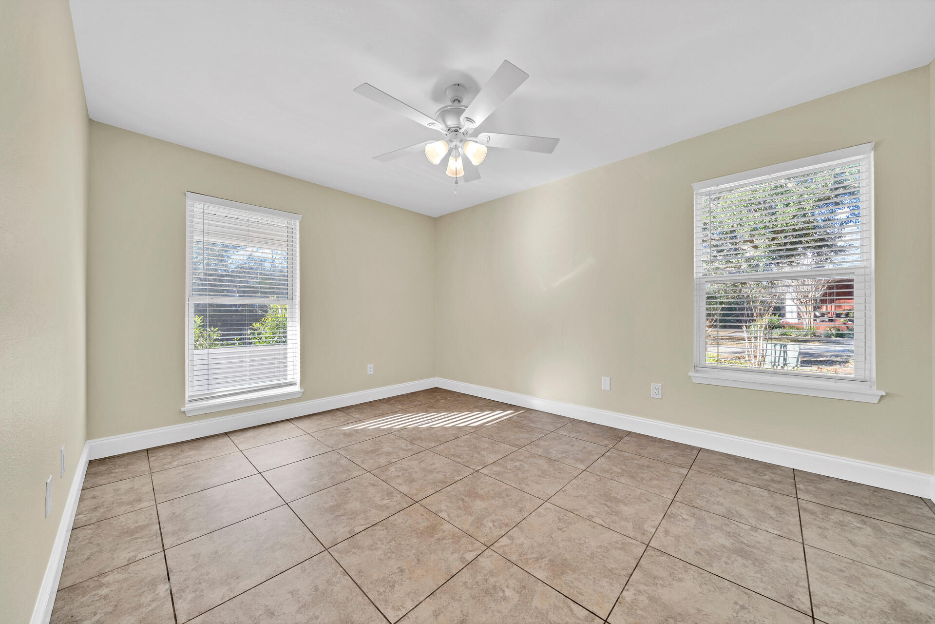 LAKE PIPPIN - Residential