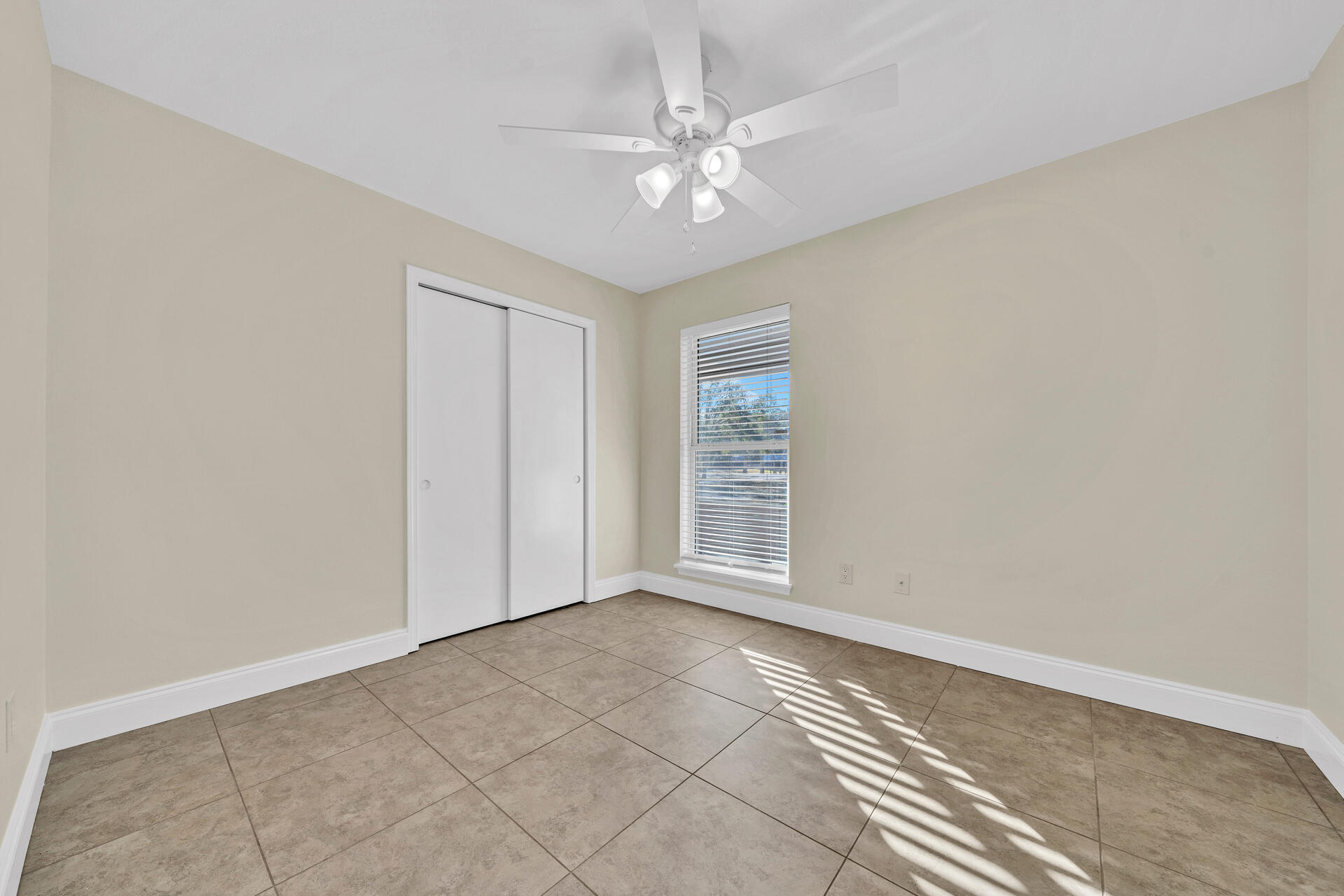 LAKE PIPPIN - Residential