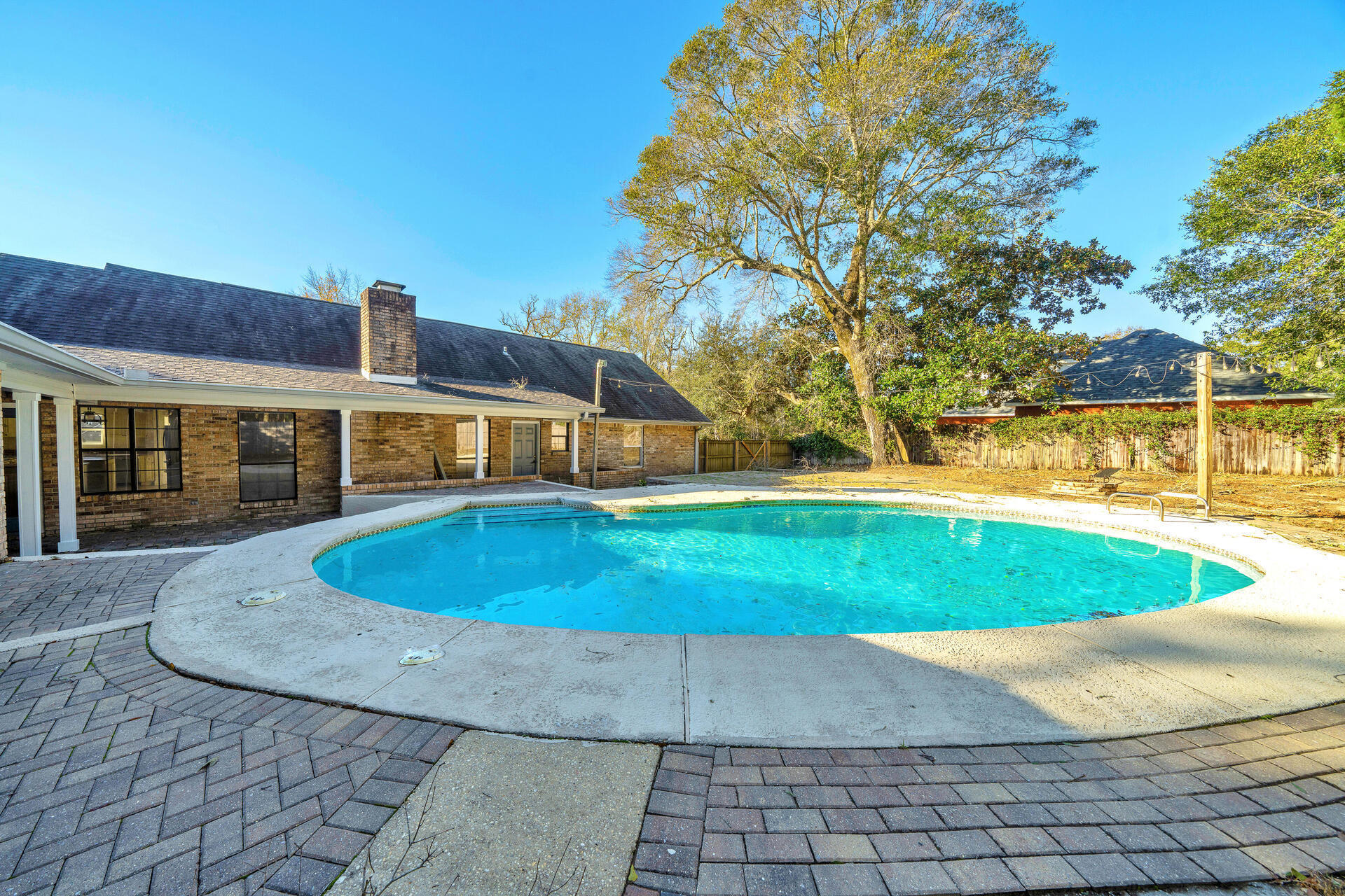 LAKE PIPPIN - Residential