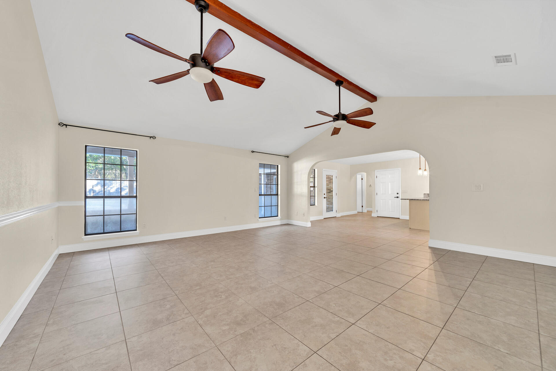 LAKE PIPPIN - Residential