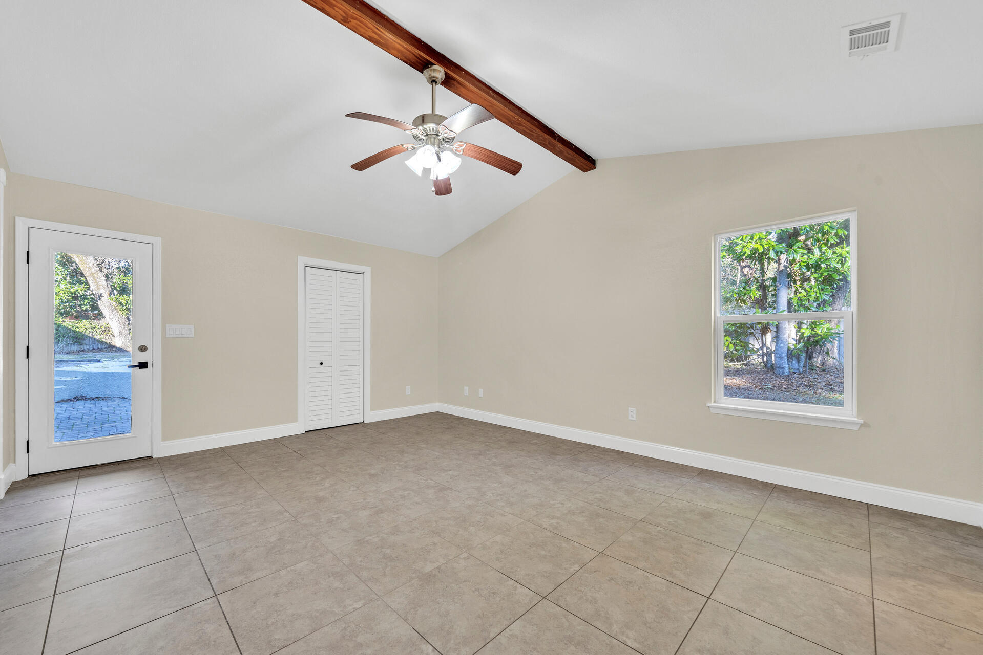 LAKE PIPPIN - Residential