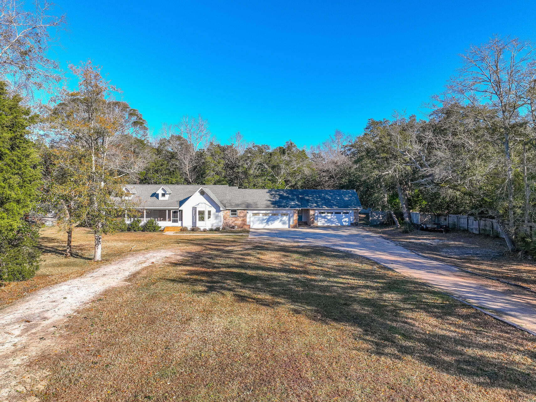 LAKE PIPPIN - Residential